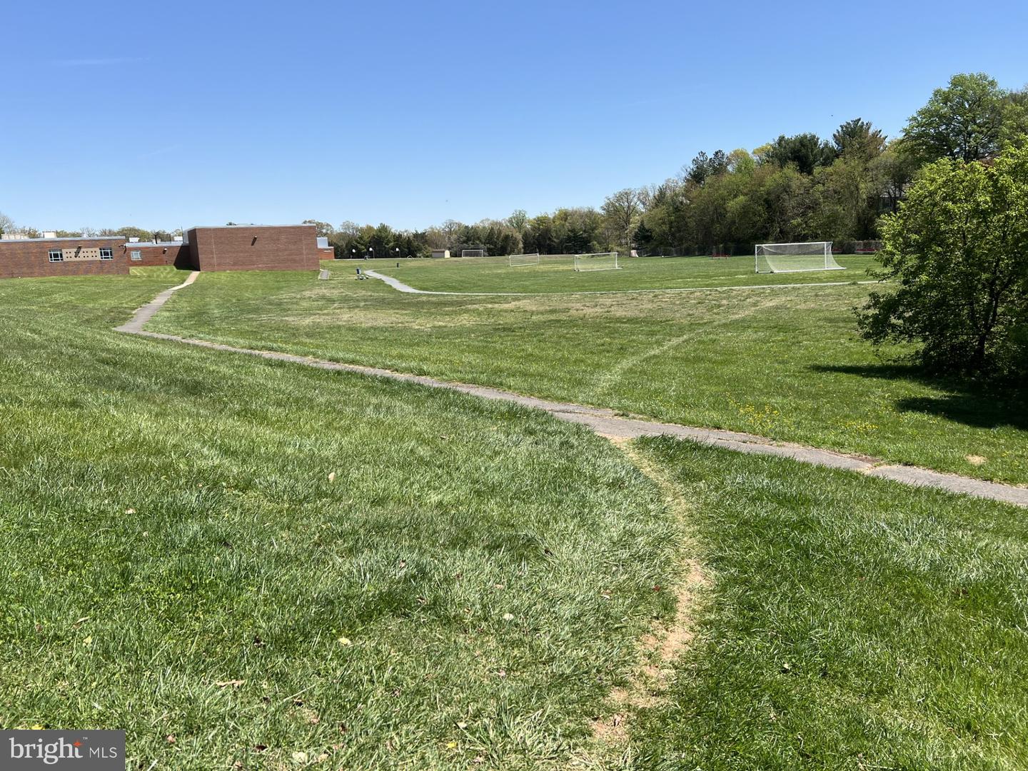 Annandale, Virginia, 22003, United States, 3 Bedrooms Bedrooms, ,4 BathroomsBathrooms,Residential,For Sale,2001924