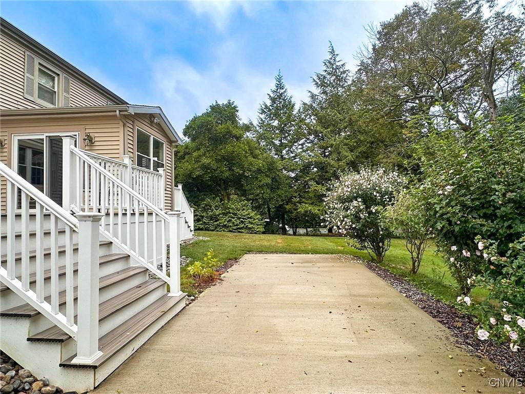 New Hartford, New York, 13413, United States, 4 Bedrooms Bedrooms, ,5 BathroomsBathrooms,Residential,For Sale,1932756