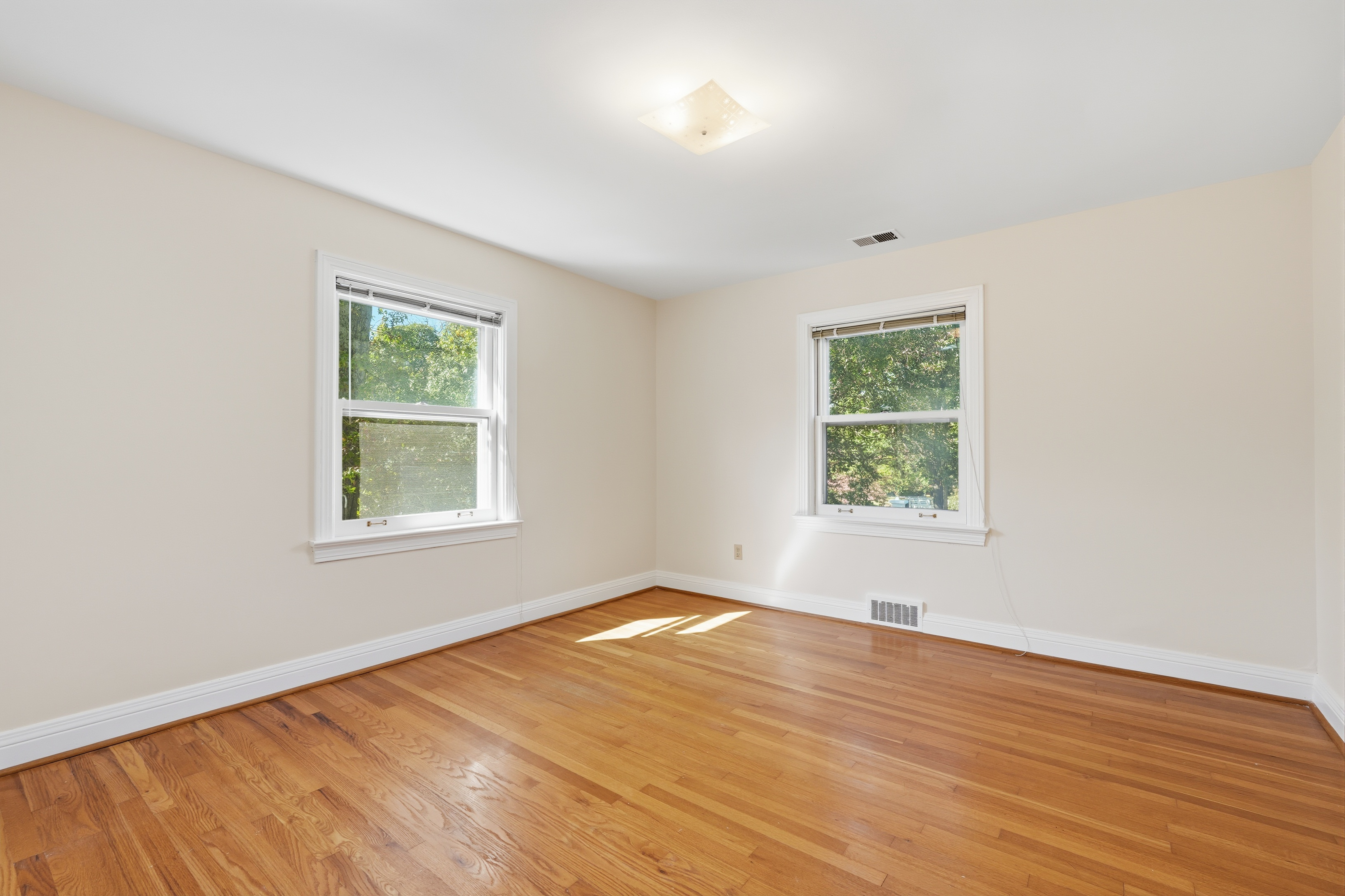  2501 Seneca Valley Road, Louisville, KY 40205 - 物件實景