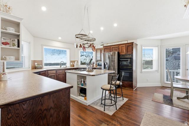 Pleasant View, Utah, 84414, United States, 7 Bedrooms Bedrooms, ,5 BathroomsBathrooms,Residential,For Sale,2005424