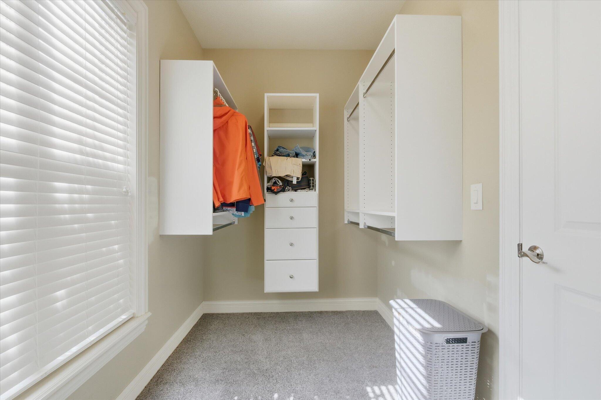 COLUMBIA, Missouri, 65203, United States, 4 Bedrooms Bedrooms, ,6 BathroomsBathrooms,Residential,For Sale,2013236