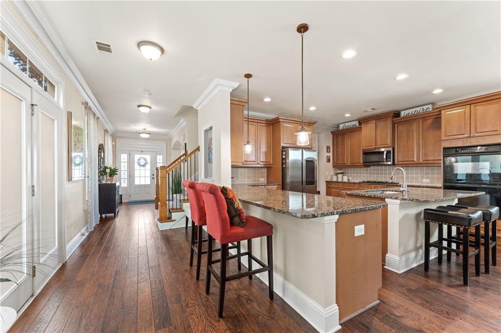 Johns Creek, Georgia, 30022, United States, 3 Bedrooms Bedrooms, ,4 BathroomsBathrooms,Residential,For Sale,2002058