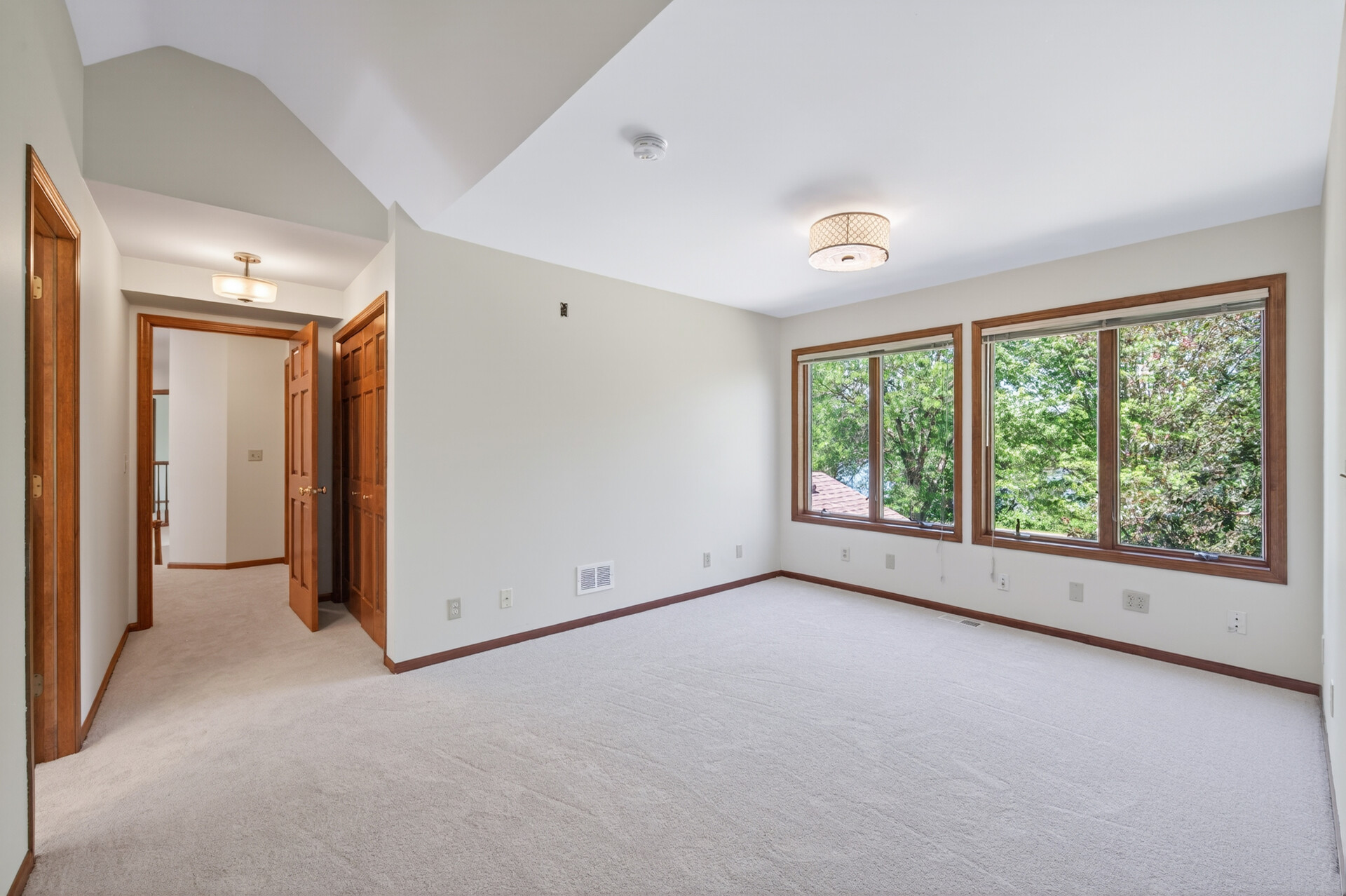  Luxury Lakeside Retreat in the Heart of Woodbury - 物件實景