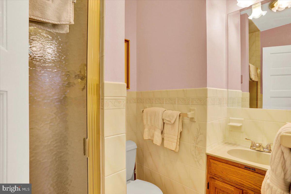 Manheim, Pennsylvania, 17545, United States, 6 Bedrooms Bedrooms, ,8 BathroomsBathrooms,Residential,For Sale,1896454