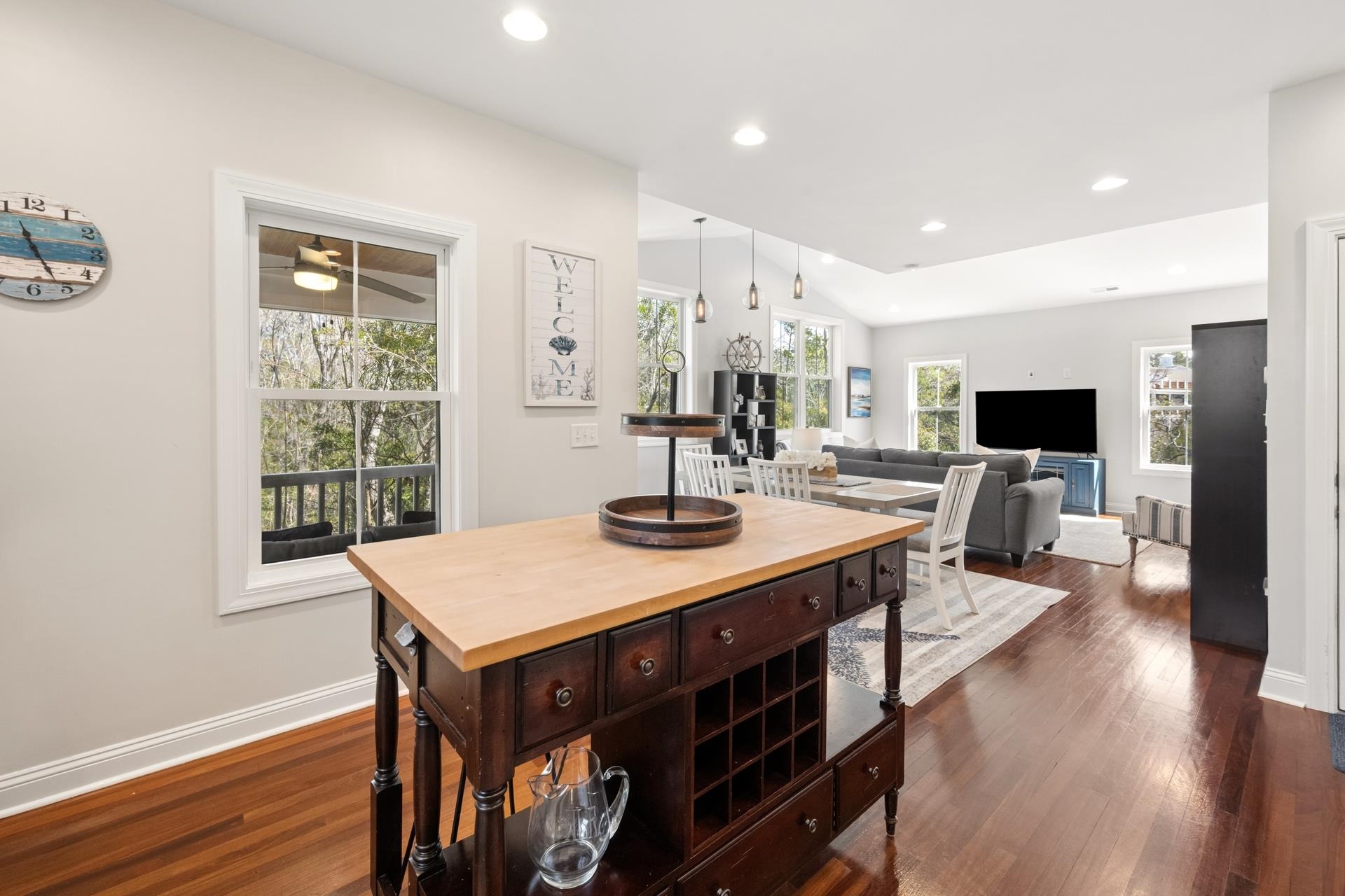  231 Watson Way - 物件實景