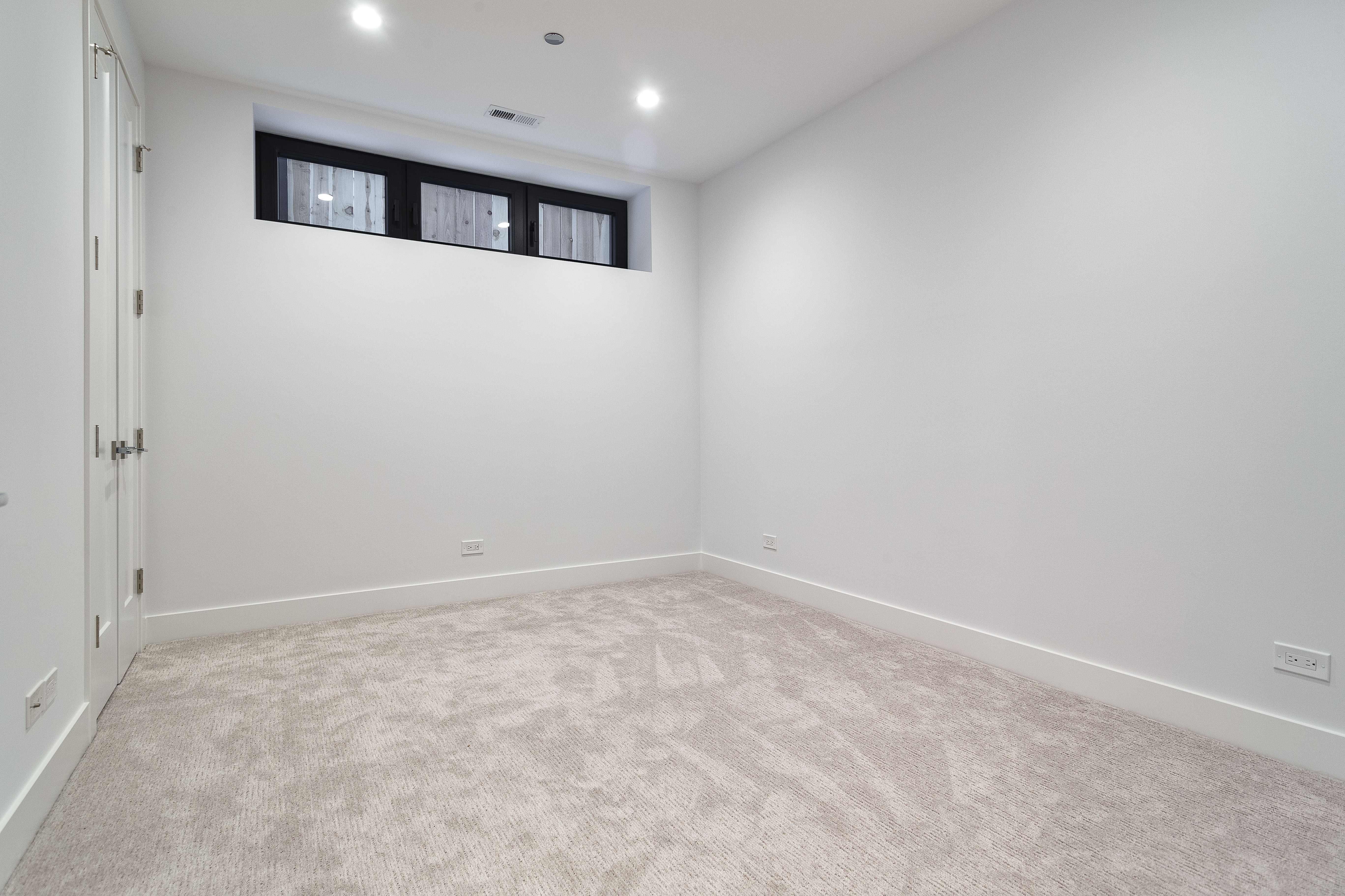  Distinguished New Construction Single-Family Home - 物件實景