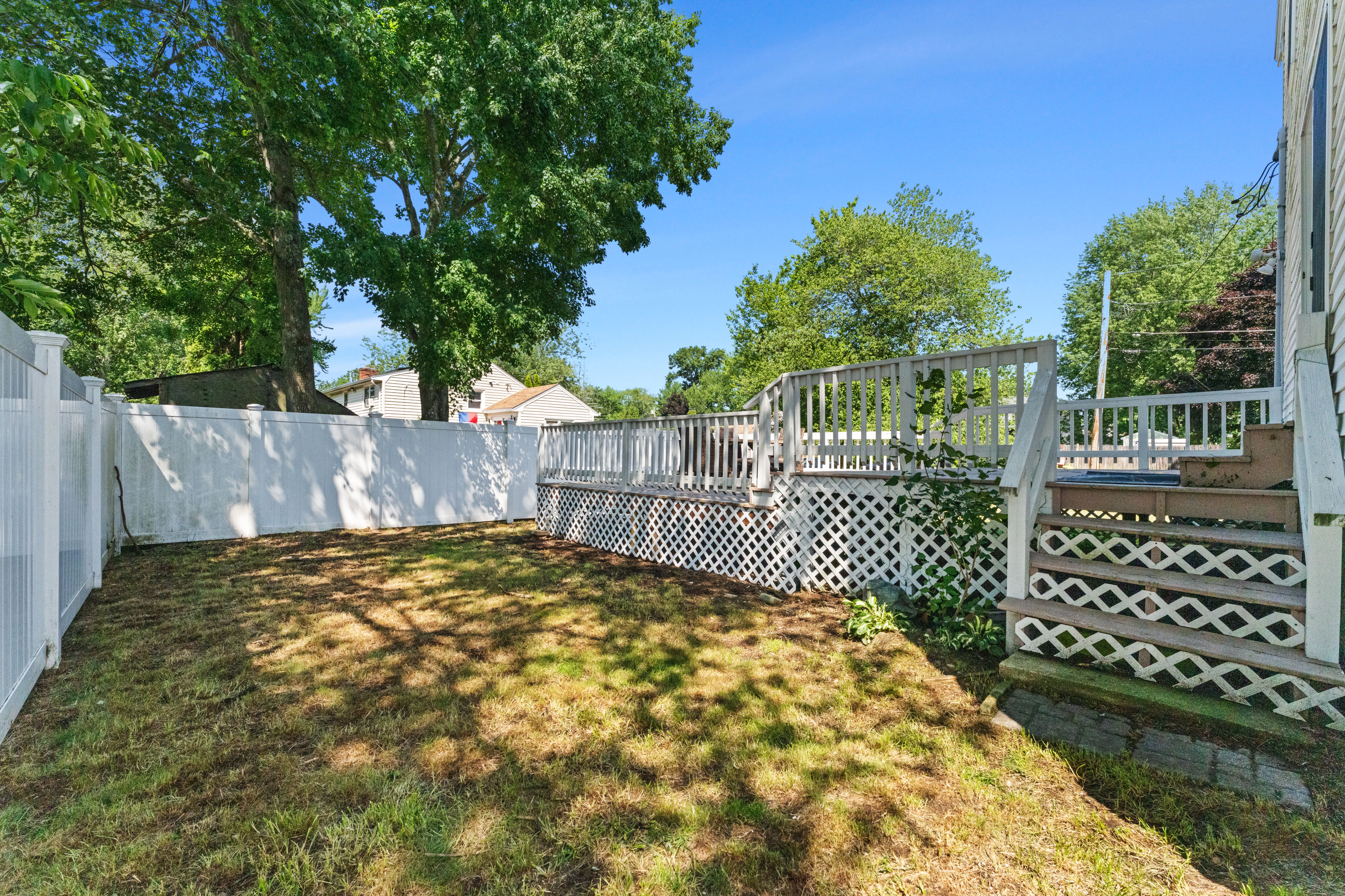  42 Dewey Avenue, Brockton, MA, 02301 - 物件實景