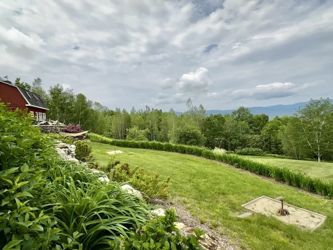 Bristol, New Hampshire, 03222, United States, 8 Bedrooms Bedrooms, ,5 BathroomsBathrooms,Residential,For Sale,1883549