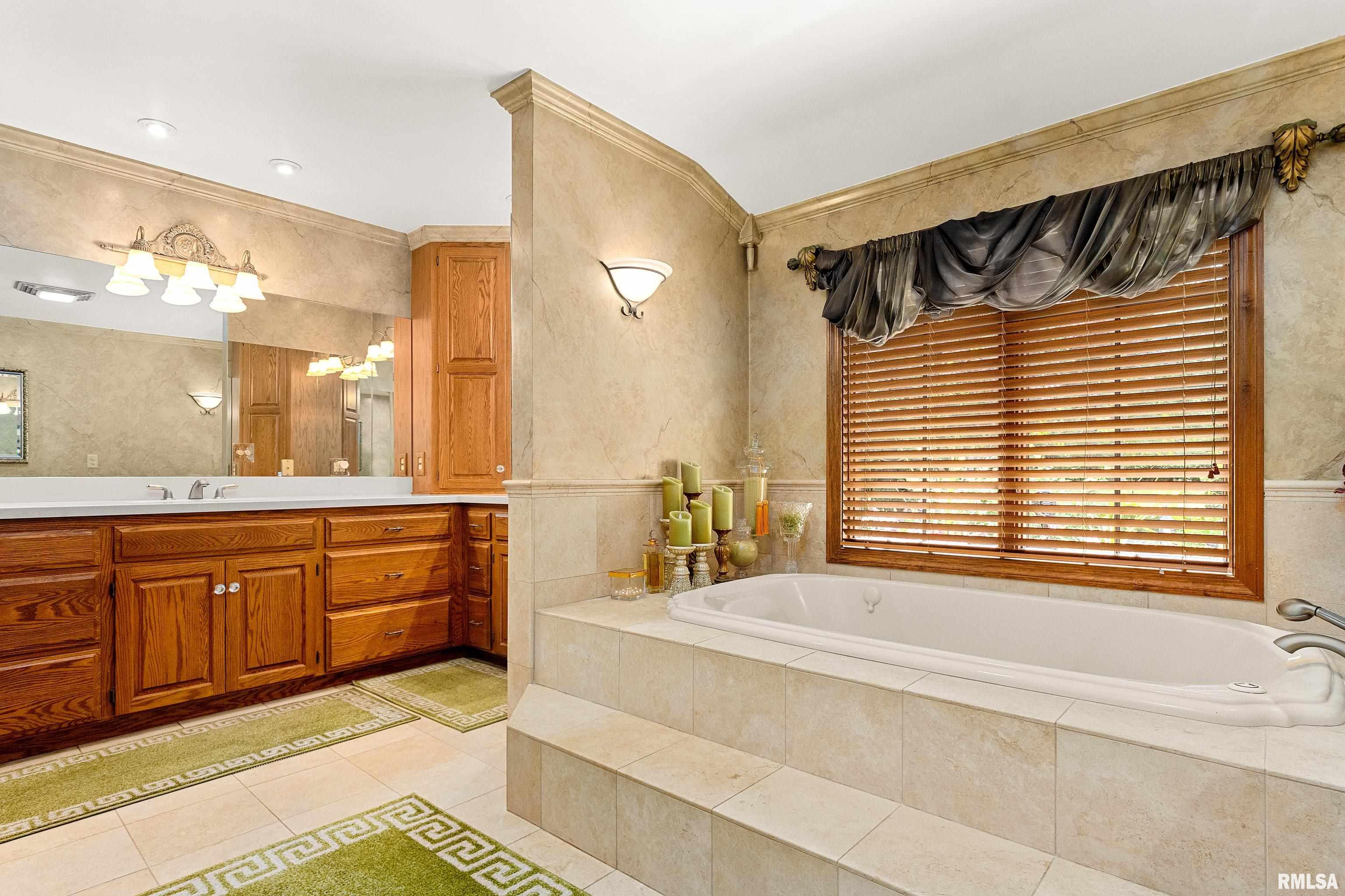 Dunlap, Illinois, 61525, United States, 5 Bedrooms Bedrooms, ,4 BathroomsBathrooms,Residential,For Sale,1942150