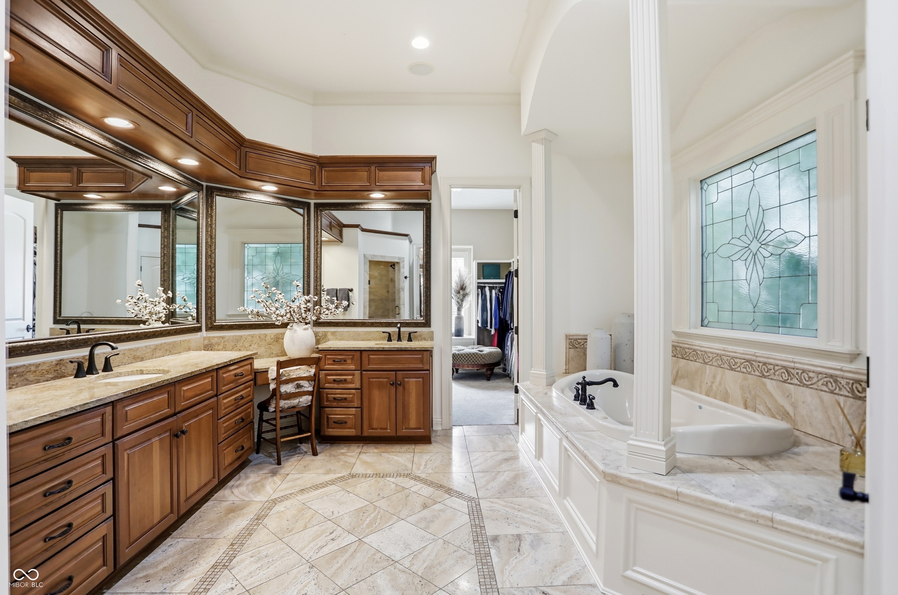 Carmel, Indiana, 46033, United States, 5 Bedrooms Bedrooms, ,6 BathroomsBathrooms,Residential,For Sale,1988622