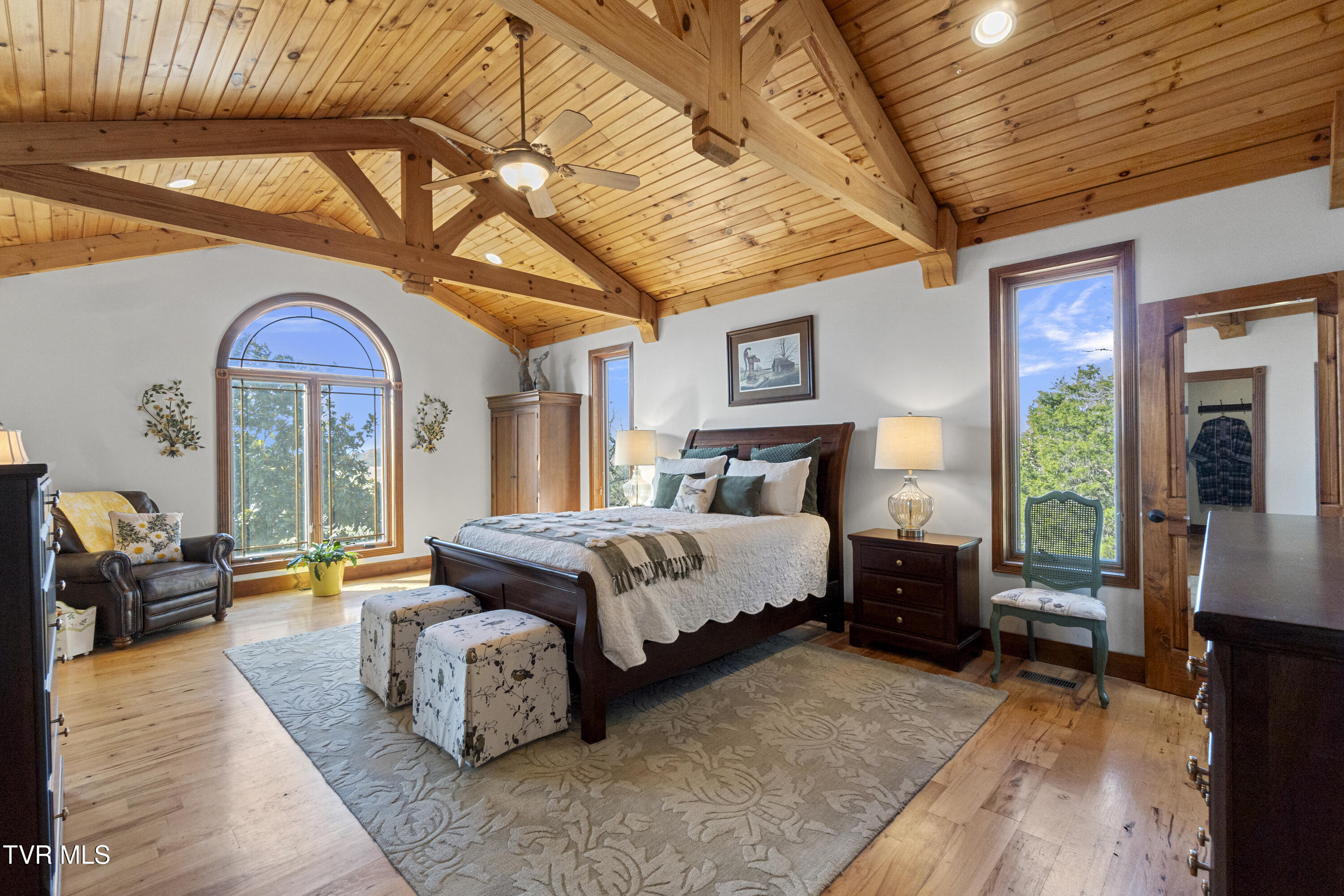 Parrottsville, Tennessee, 37843, United States, 5 Bedrooms Bedrooms, ,4 BathroomsBathrooms,Residential,For Sale,2005757