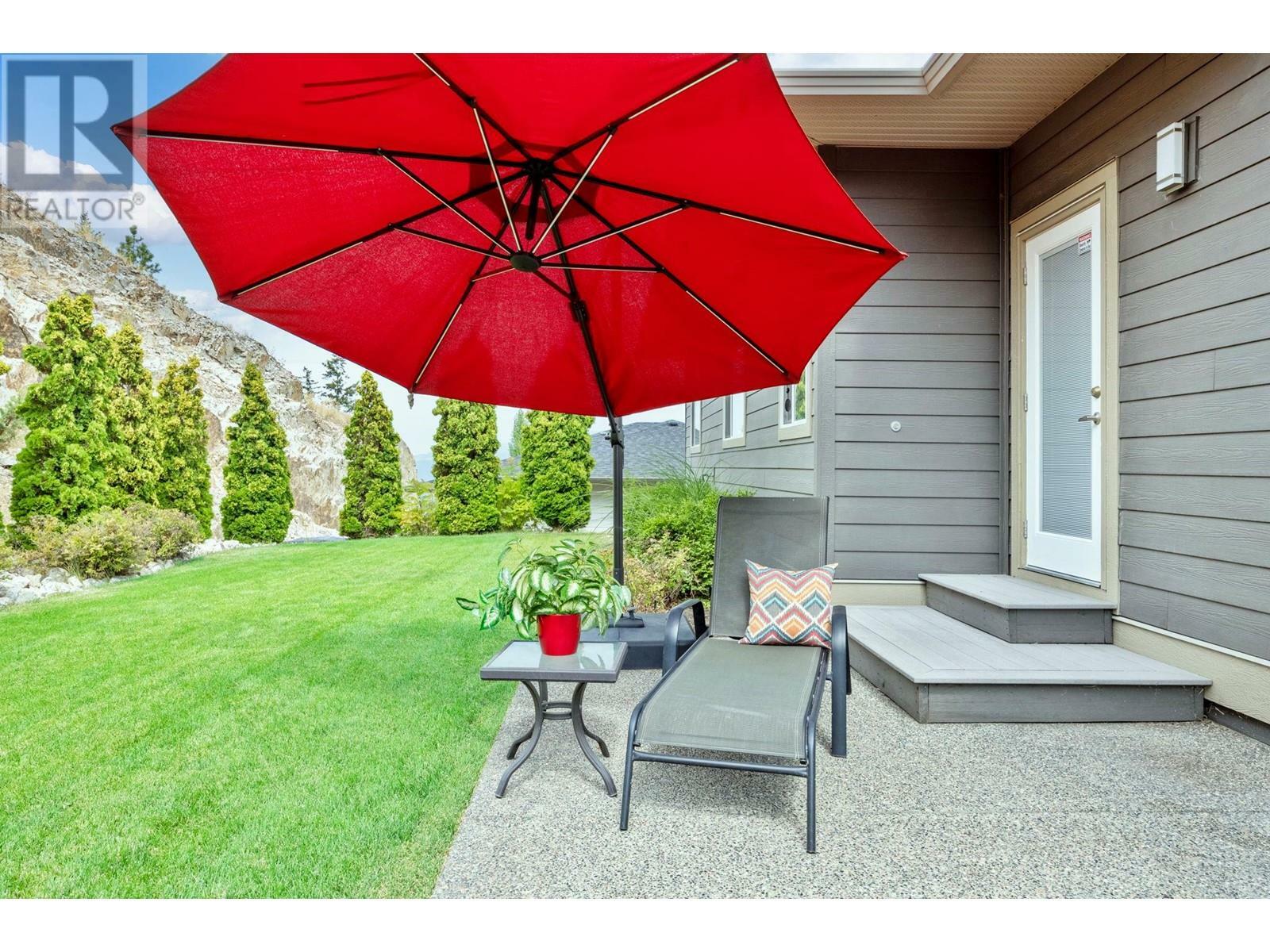 KELOWNA, British Columbia, V1P 1T1, CA, 4 Bedrooms Bedrooms, ,3 BathroomsBathrooms,Residential,For Sale,1837961