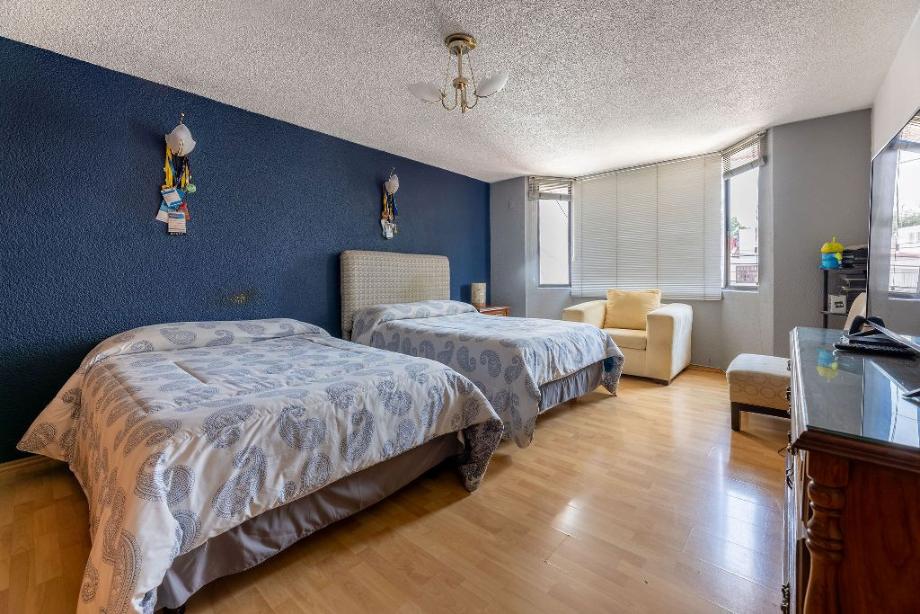Naucalpan de Juárez, Estado de méxico, 53300, Mexico, 4 Bedrooms Bedrooms, ,4 BathroomsBathrooms,Residential,For Sale,1692816