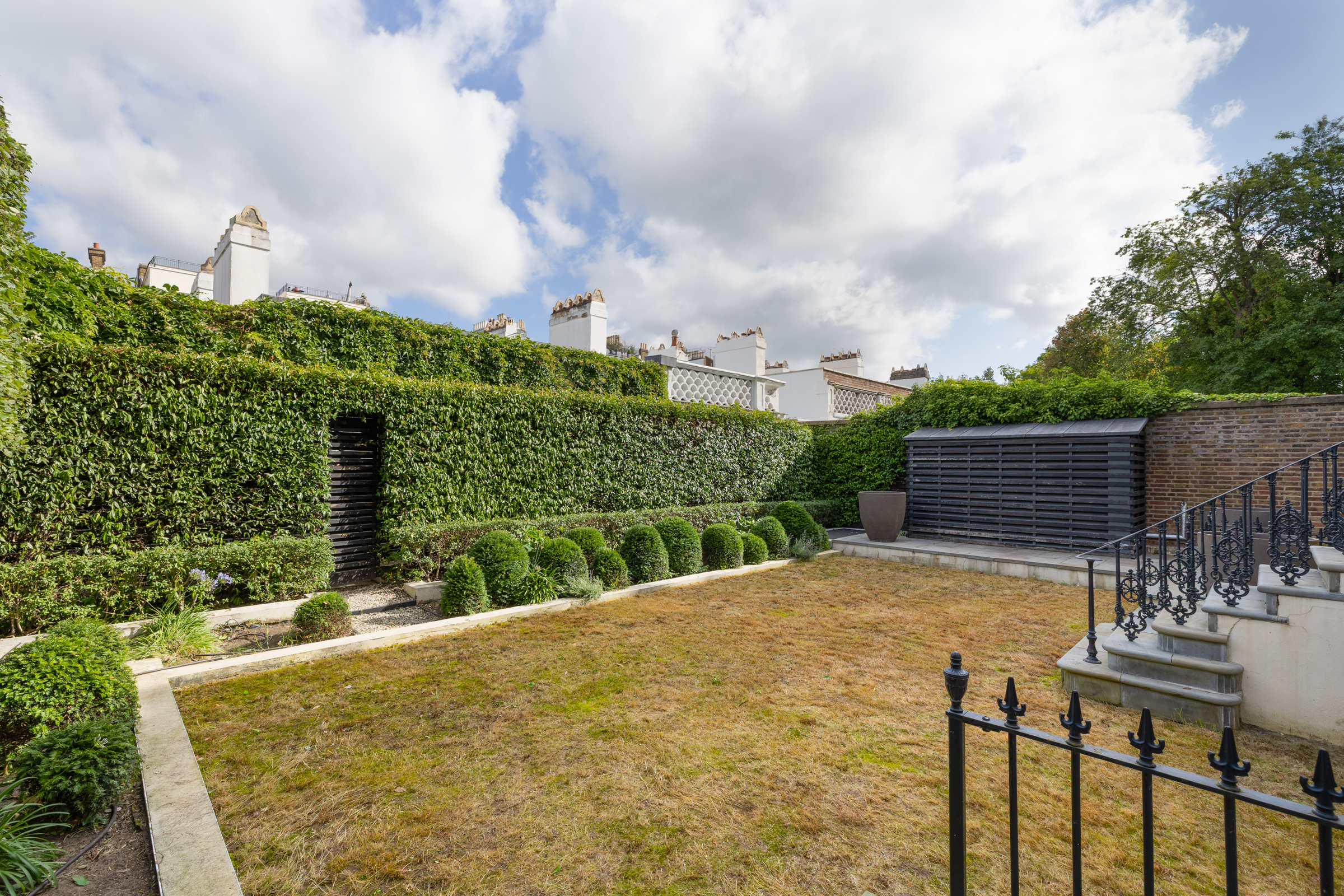  White Stucco Villa on Holland Park with Leisure Complex and Private Lift - 物件實景