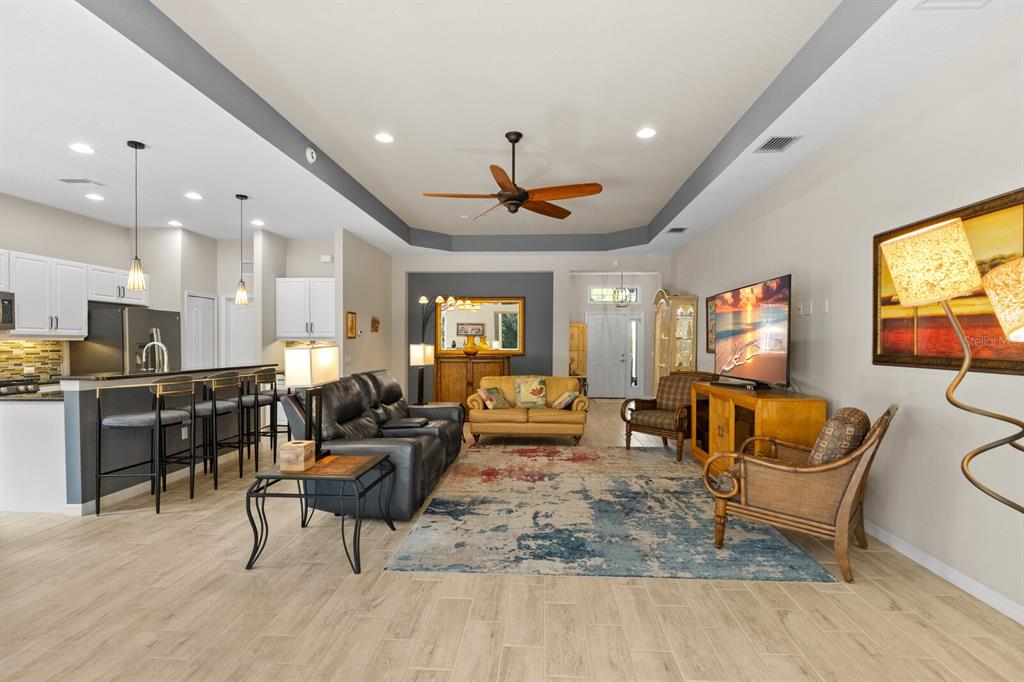 Sarasota, Florida, 34243, United States, 3 Bedrooms Bedrooms, ,2 BathroomsBathrooms,Residential,For Sale,1917004