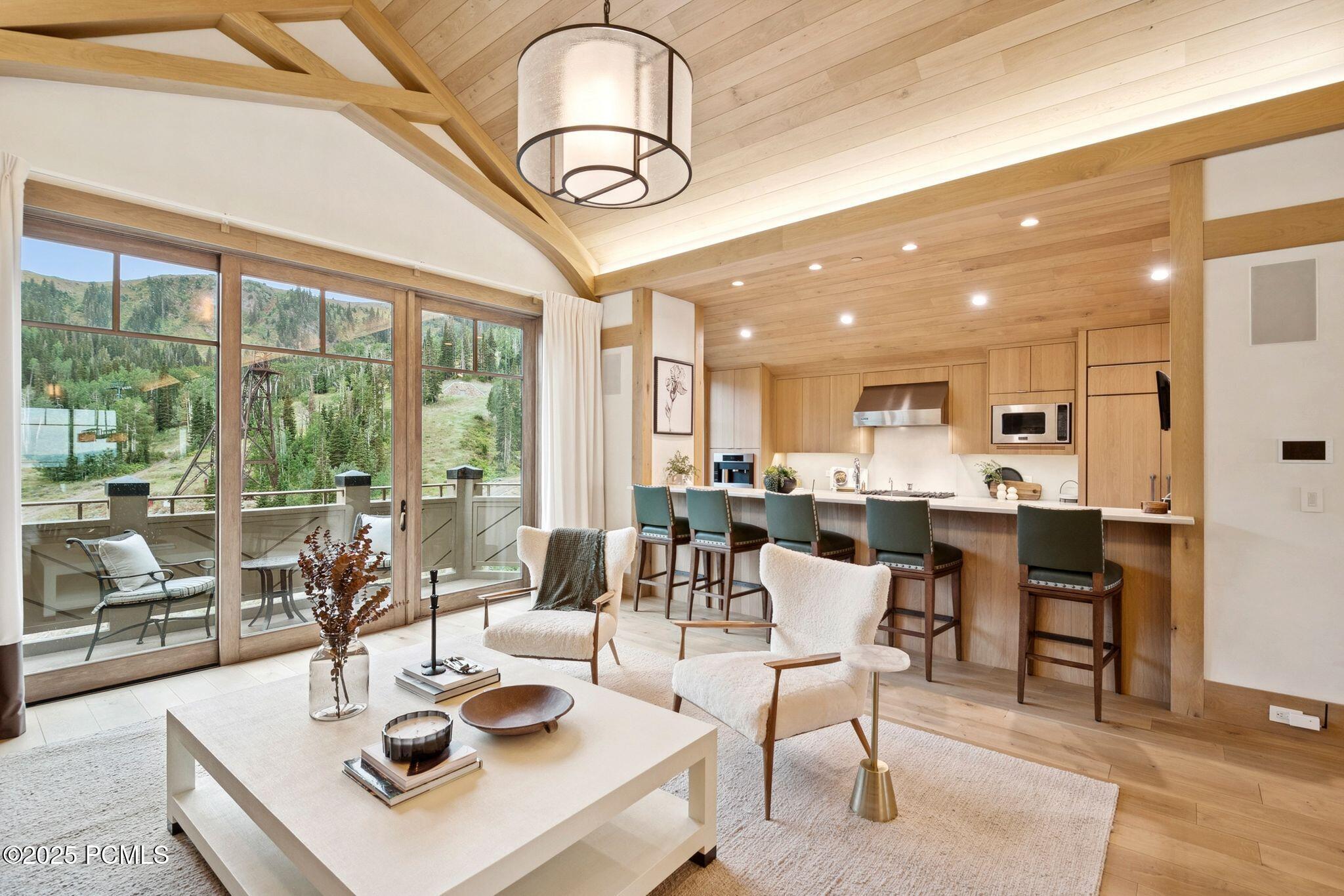 Park City, Utah, 84060, United States, 4 Bedrooms Bedrooms, ,5 BathroomsBathrooms,Residential,For Sale,1934666