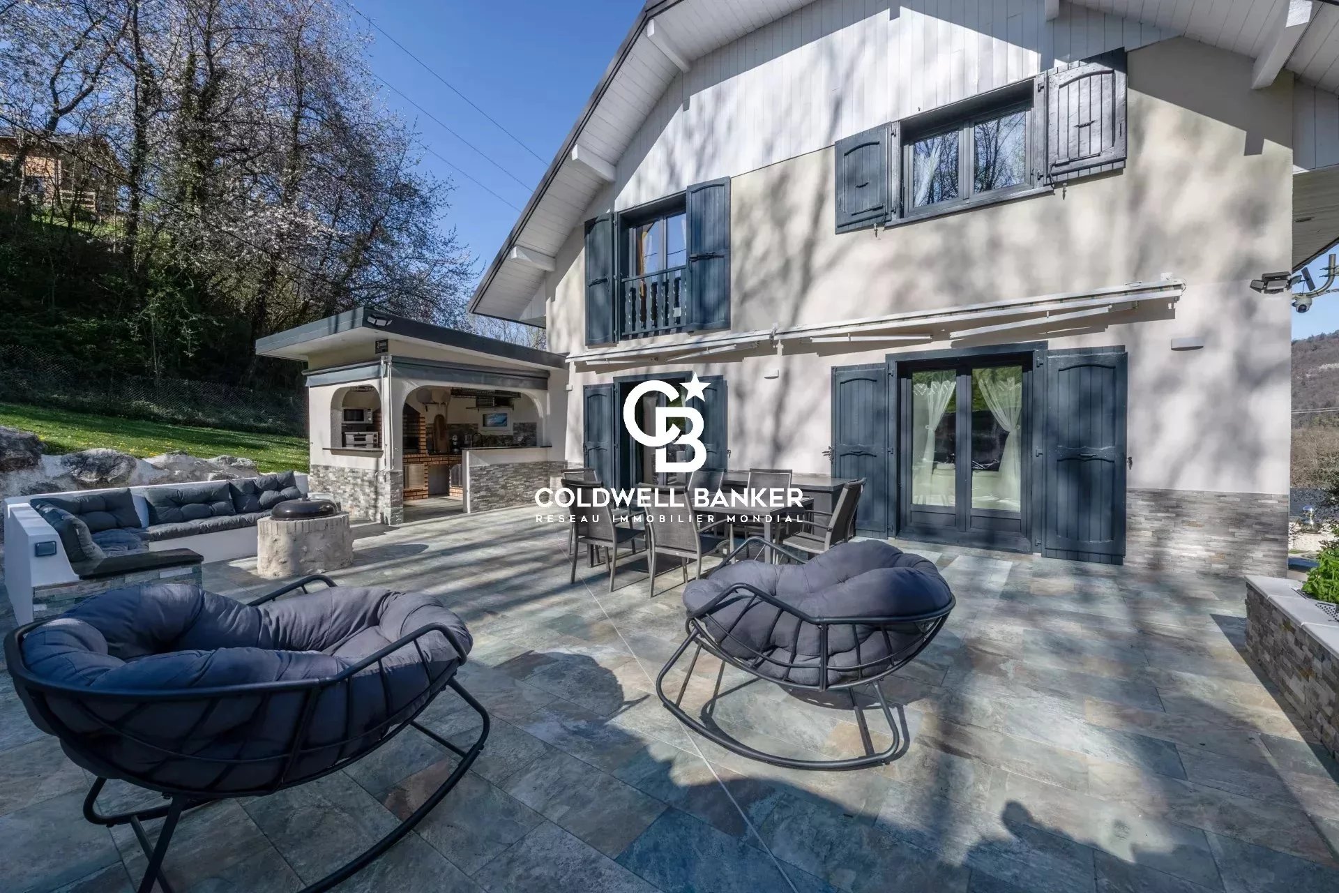 Montagnole, Auvergne-Rhône-Alpes, 73000, FR, 6 Bedrooms Bedrooms, ,2 BathroomsBathrooms,Residential,For Sale,1994353