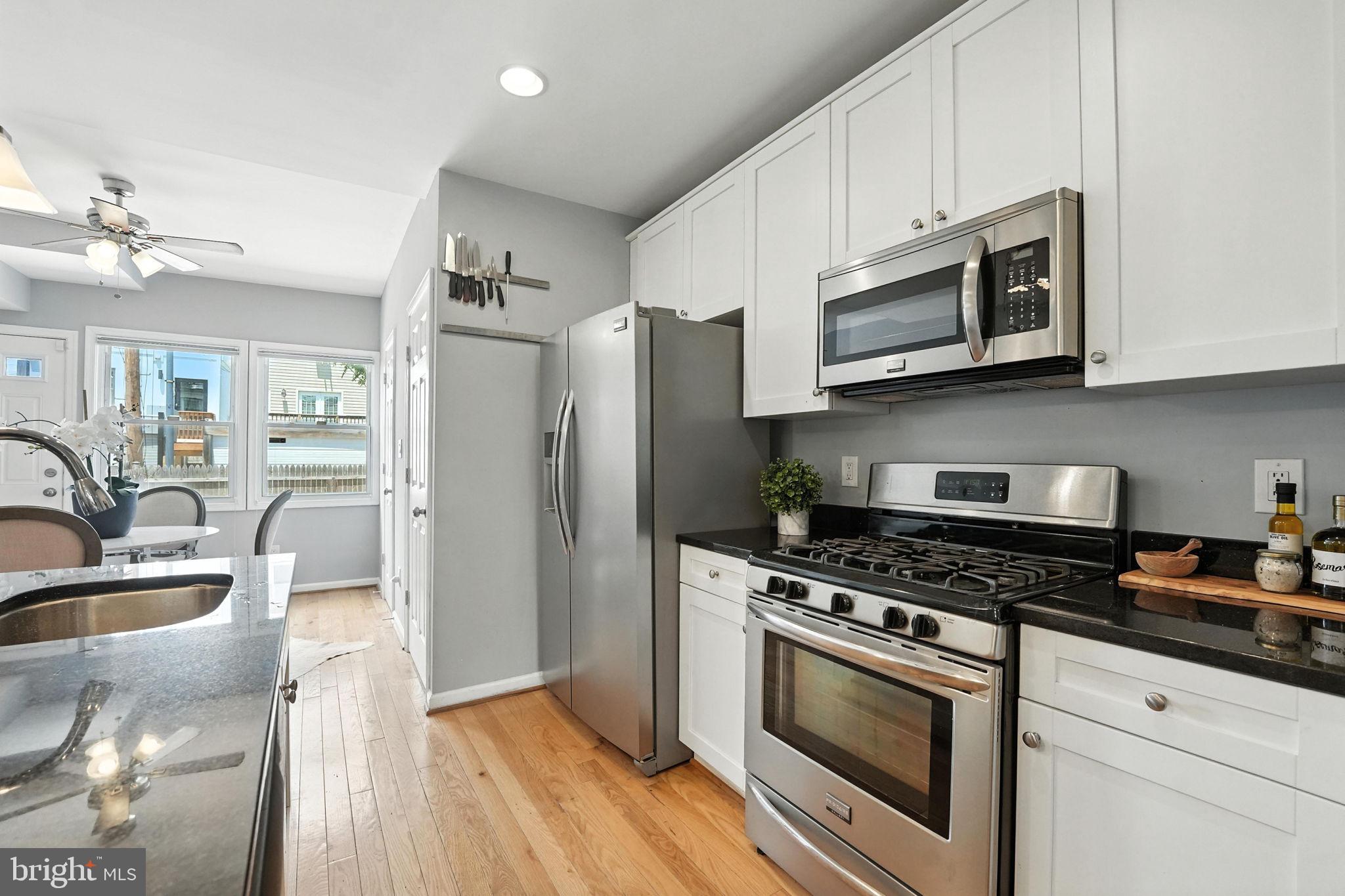 Washington, District of Columbia, 20002, United States, 4 Bedrooms Bedrooms, ,4 BathroomsBathrooms,Residential,For Sale,2000115