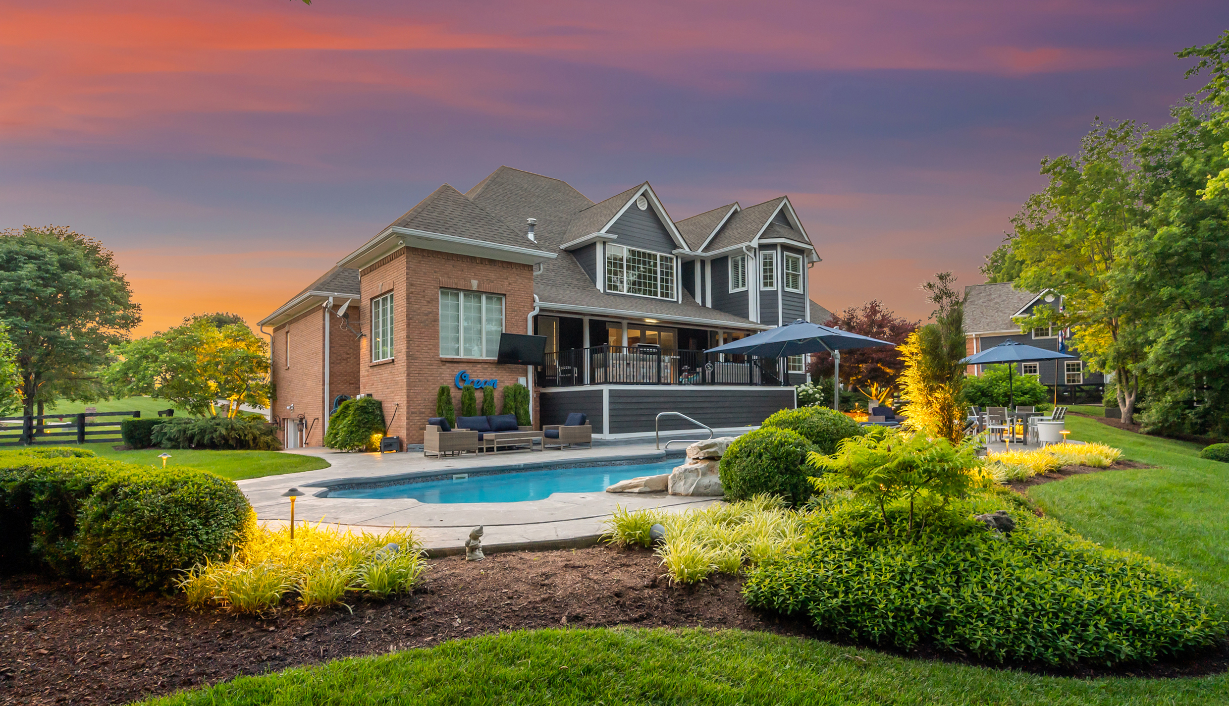  315 Whispering Brook Drive - 物件實景