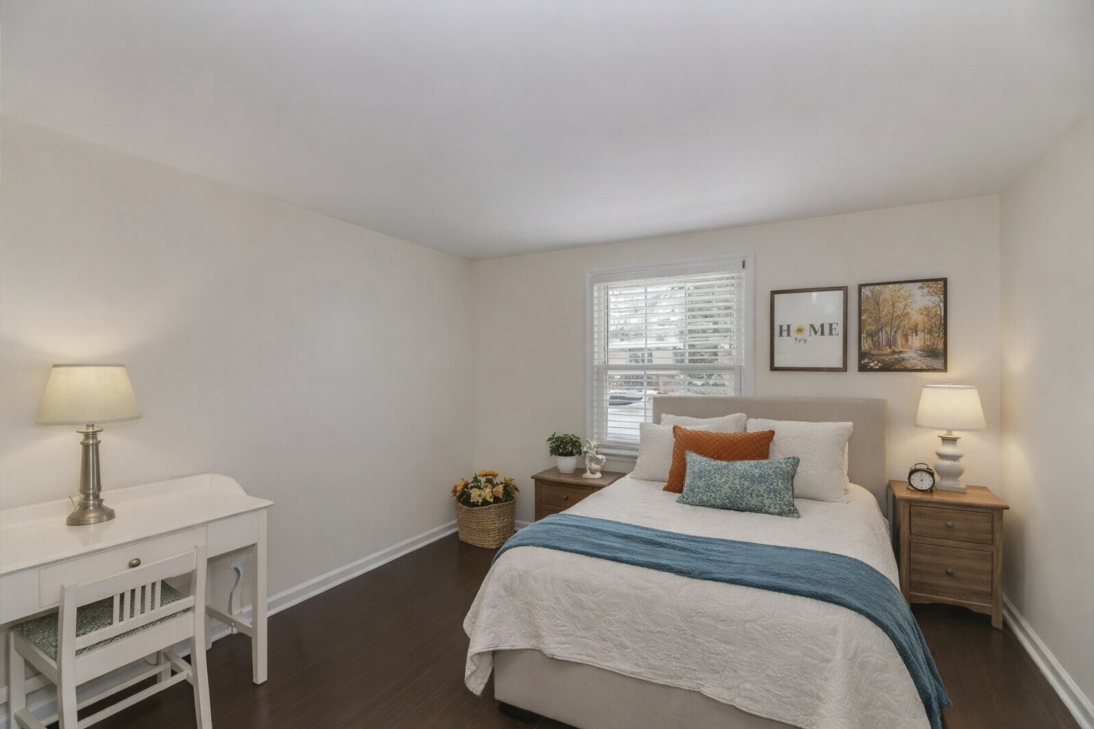 Arlington Heights, Illinois, 60005, United States, 5 Bedrooms Bedrooms, ,3 BathroomsBathrooms,Residential,For Sale,2001547