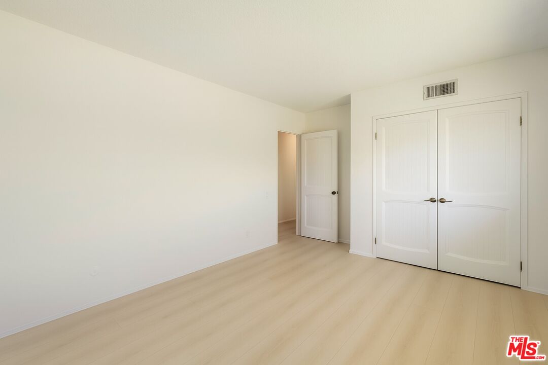 Los Angeles, California, 90027, United States, 4 Bedrooms Bedrooms, ,4 BathroomsBathrooms,Residential,For Sale,1918176