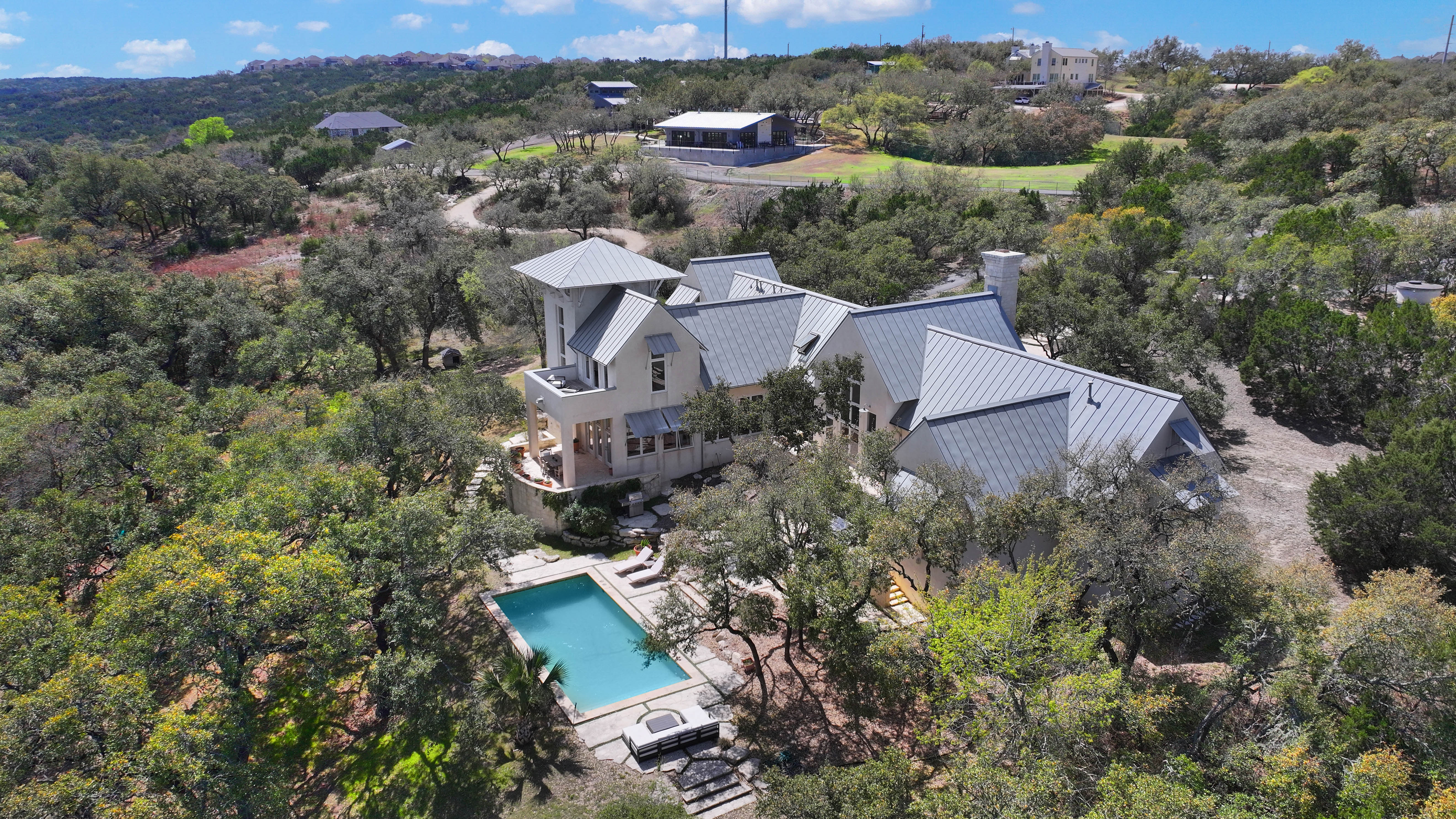  Hill Country Estate with Privacy and Presence - 物件實景
