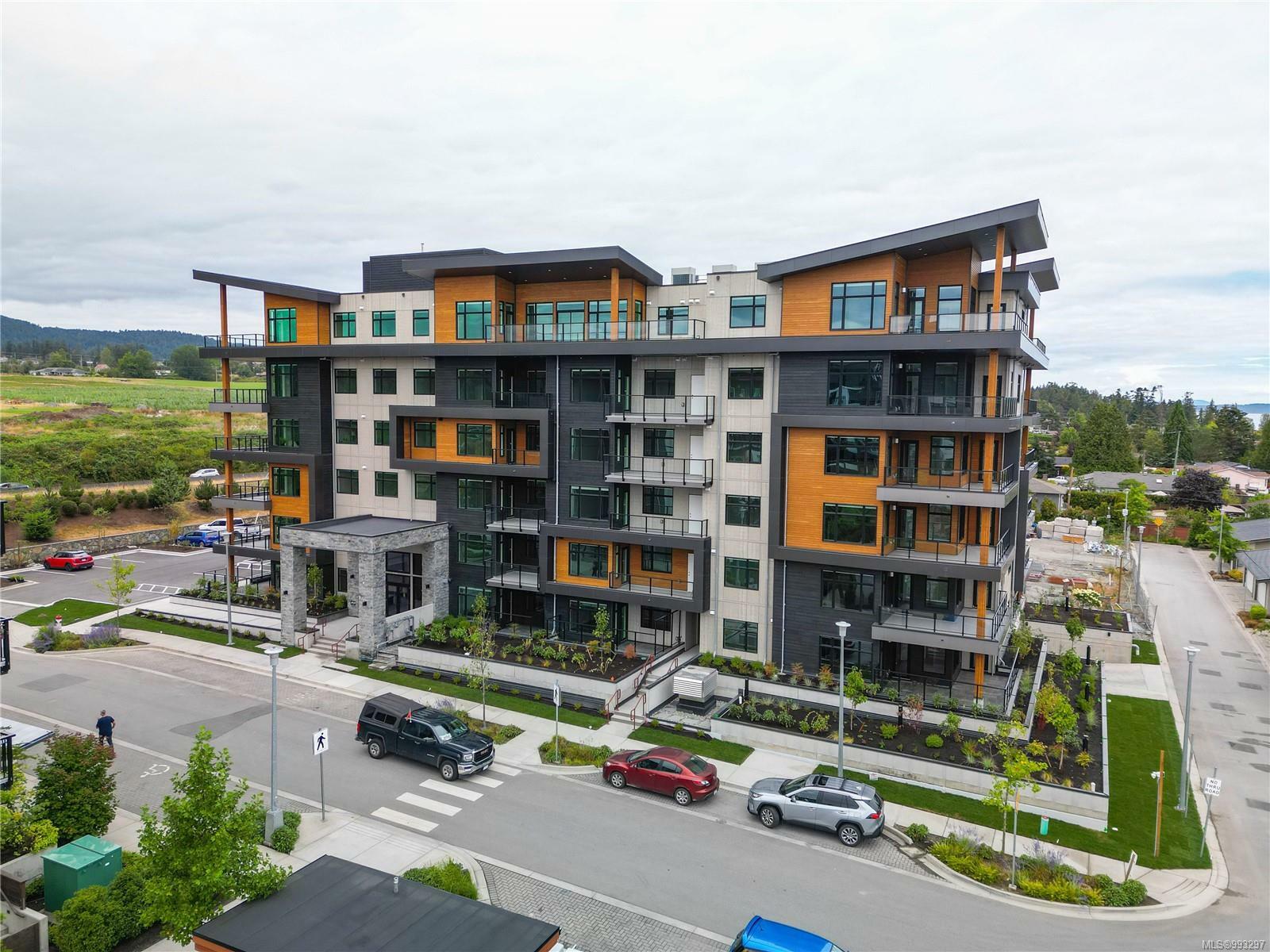 CENTRAL SAANICH, British Columbia, V8M 0B9, CA, 2 Bedrooms Bedrooms, ,Residential,For Sale,1874725