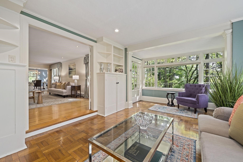Newton, Massachusetts, 02468, United States, 4 Bedrooms Bedrooms, ,4 BathroomsBathrooms,Residential,For Sale,1829542
