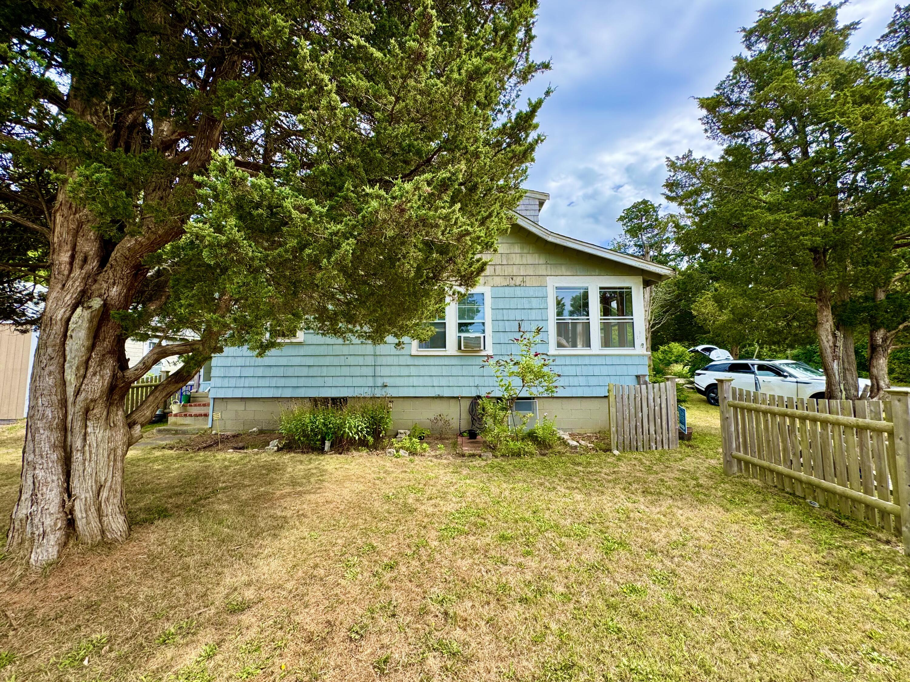 Pocasset, Massachusetts, 02559, United States, 3 Bedrooms Bedrooms, ,1 BathroomBathrooms,Residential,For Sale,1911453