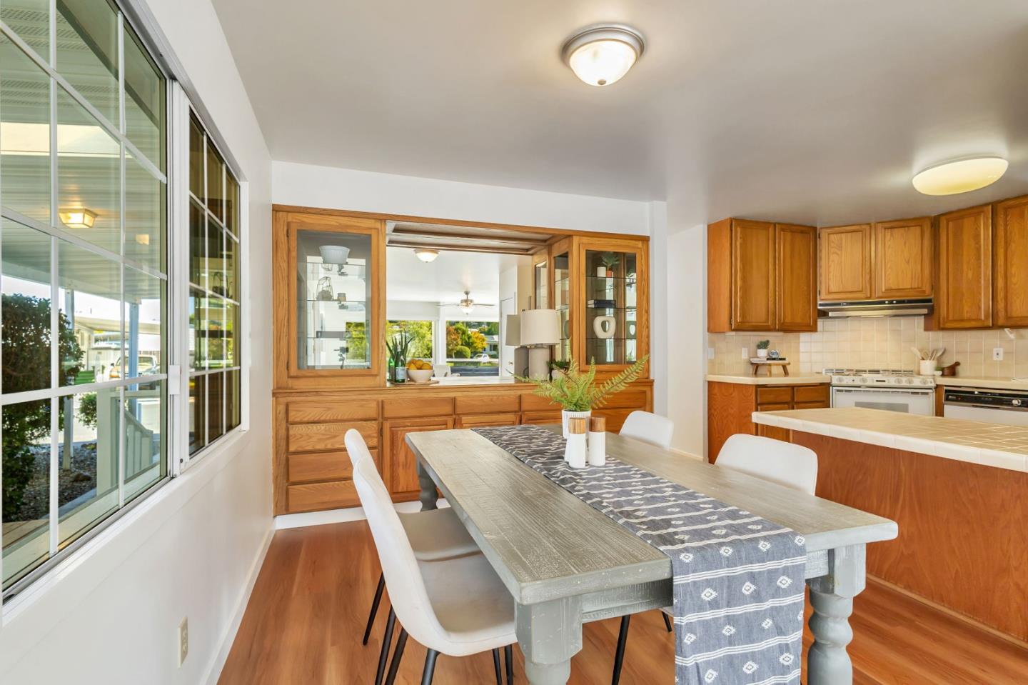 Scotts Valley, California, 95066, United States, 2 Bedrooms Bedrooms, ,2 BathroomsBathrooms,Residential,For Sale,1994569