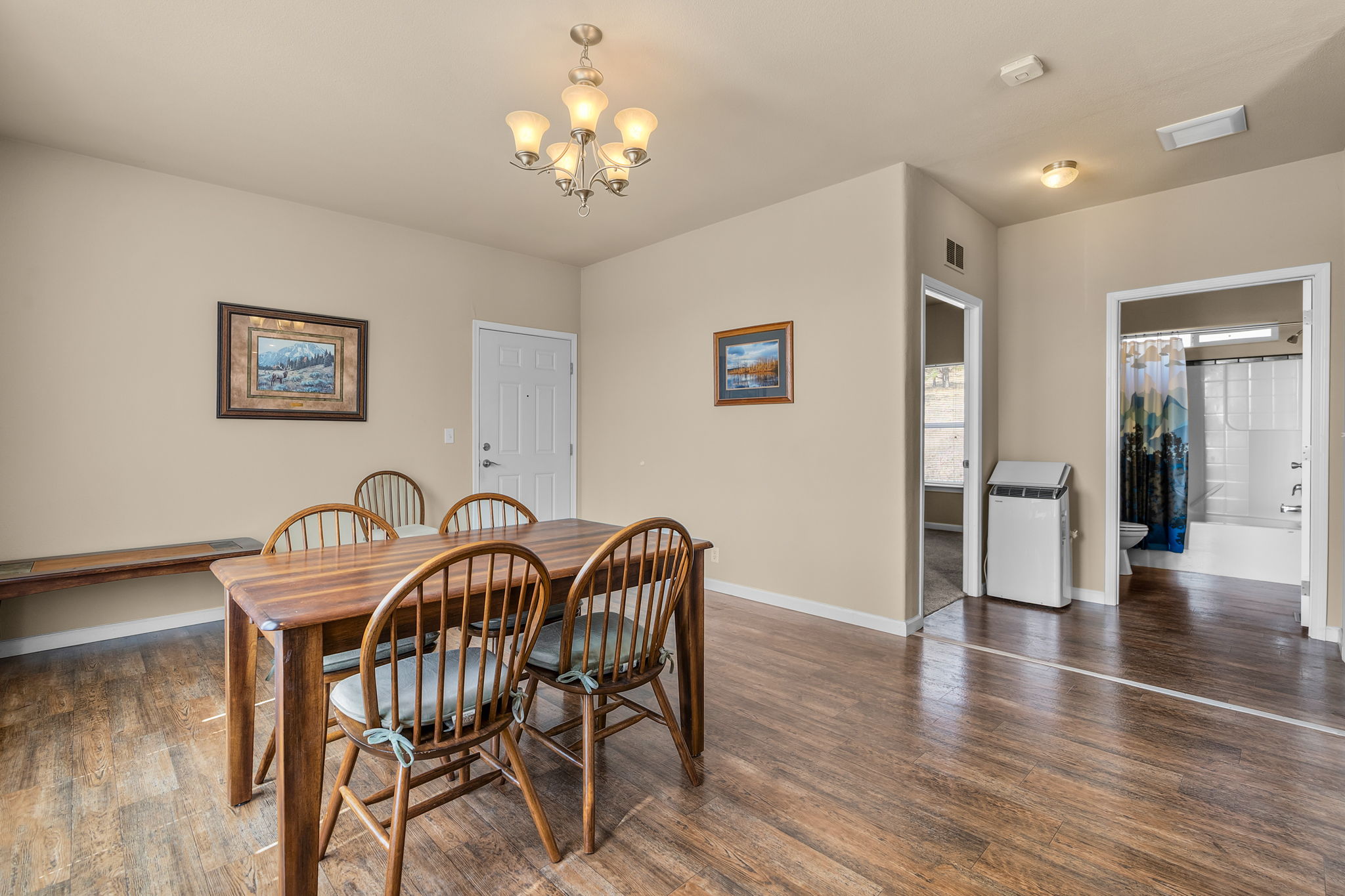 Prineville, Oregon, 97754, United States, 3 Bedrooms Bedrooms, ,2 BathroomsBathrooms,Residential,For Sale,1941697