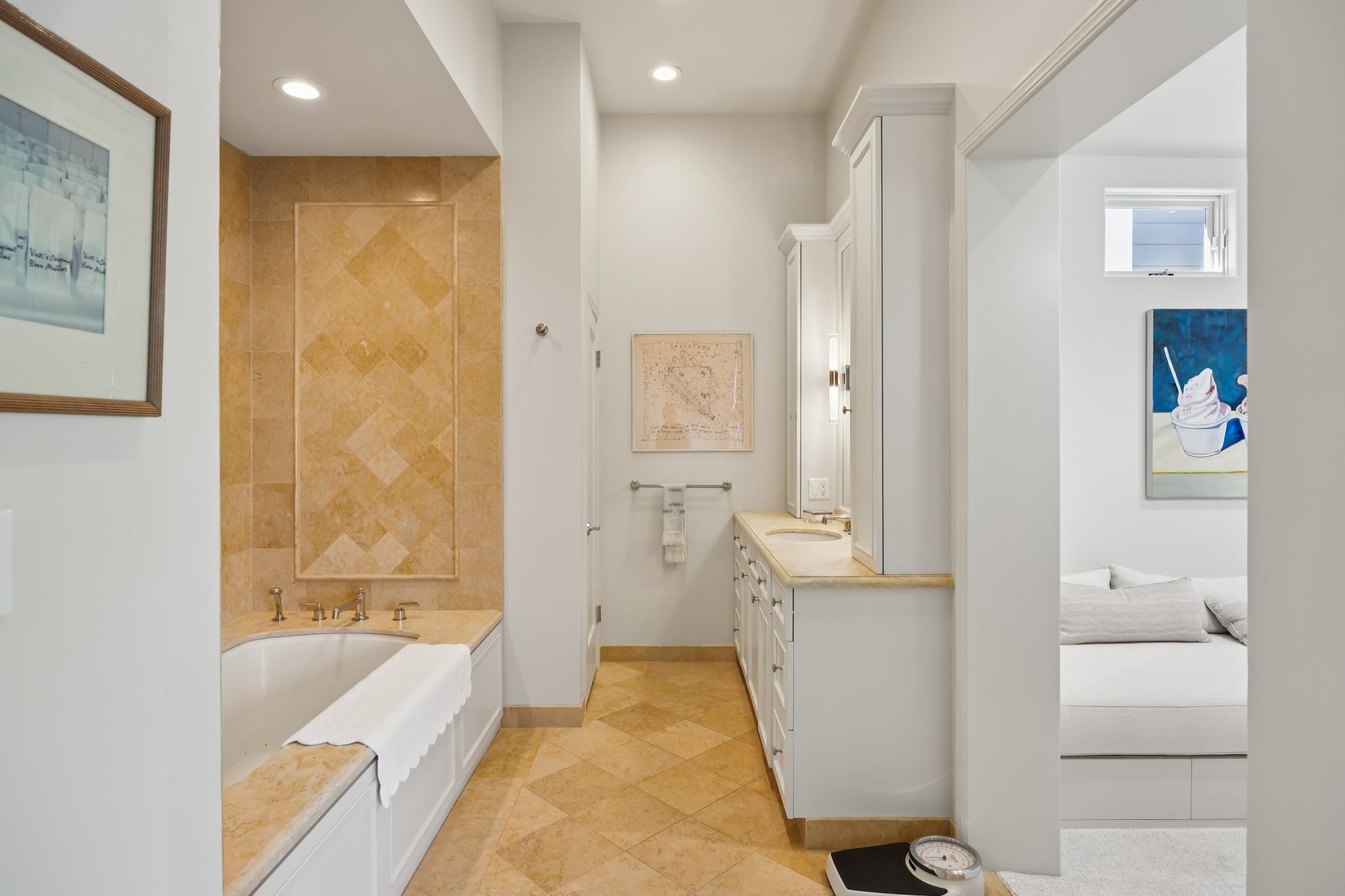  3966 Clay Street - 物件實景