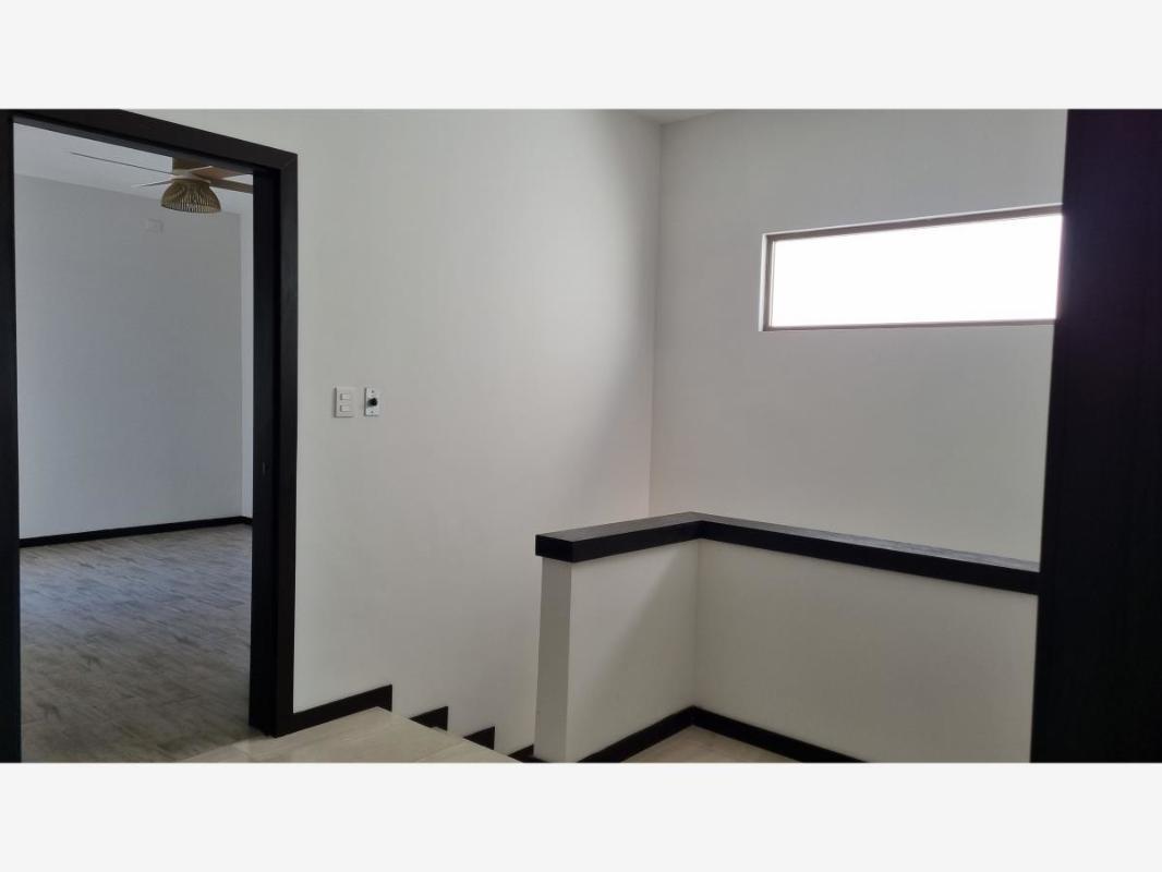 CIRCUITO CIBELES, Torreón, Coahuila de Zaragoza, 27400, Mexico, 3 Bedrooms Bedrooms, ,2 BathroomsBathrooms,Residential,For Sale,CIRCUITO CIBELES,1335982