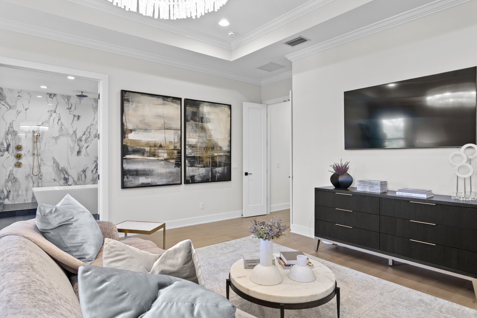 Tampa, Florida, 33609, United States, 5 Bedrooms Bedrooms, ,5 BathroomsBathrooms,Residential,For Sale,2008551