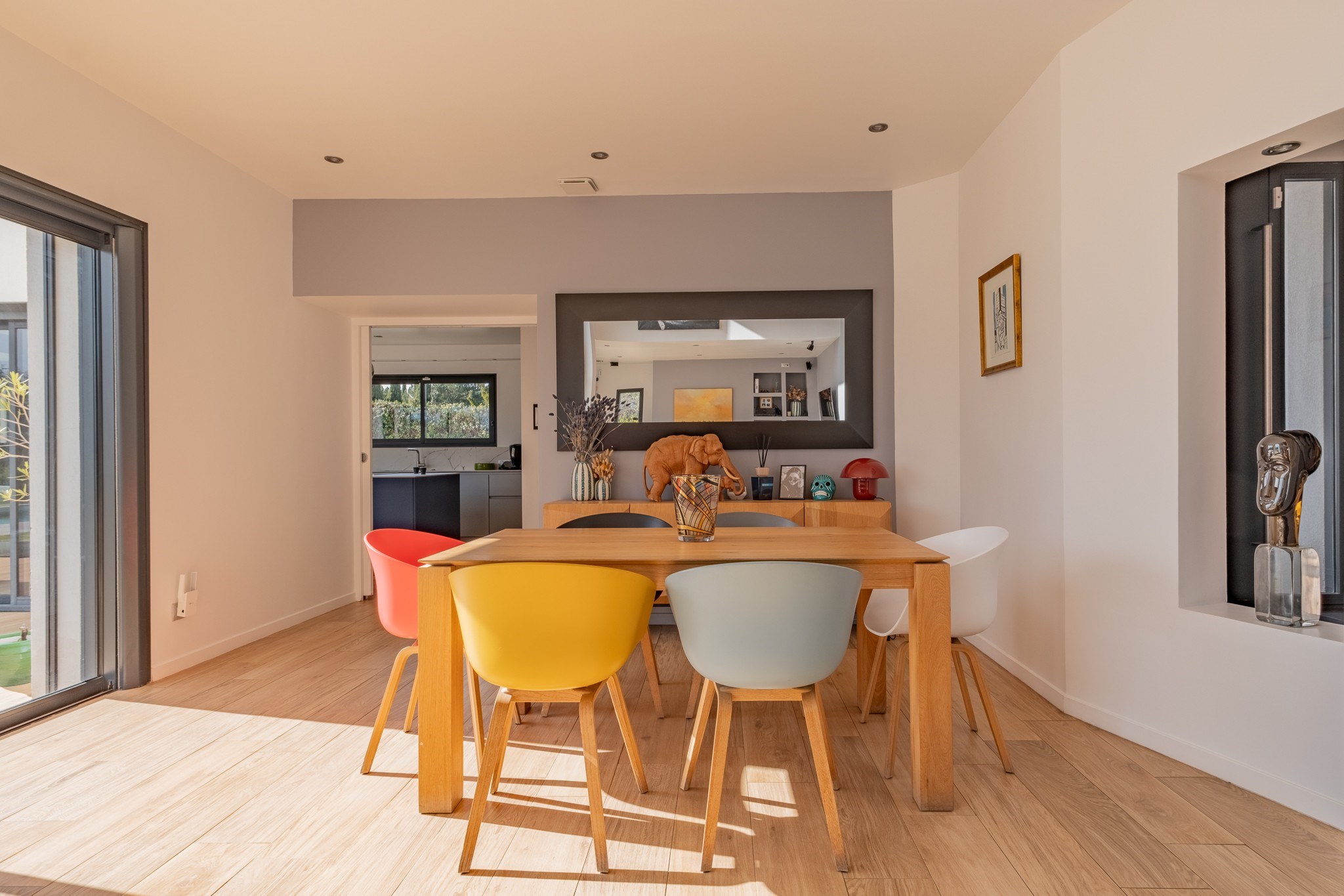  Elegant Contemporary Home of 250 m² on 4,000 m² of Grounds North of Aix-en-Prov… - 物件實景