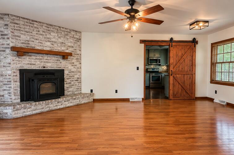 Broadway Ave, Springfield, MO 65807 #1