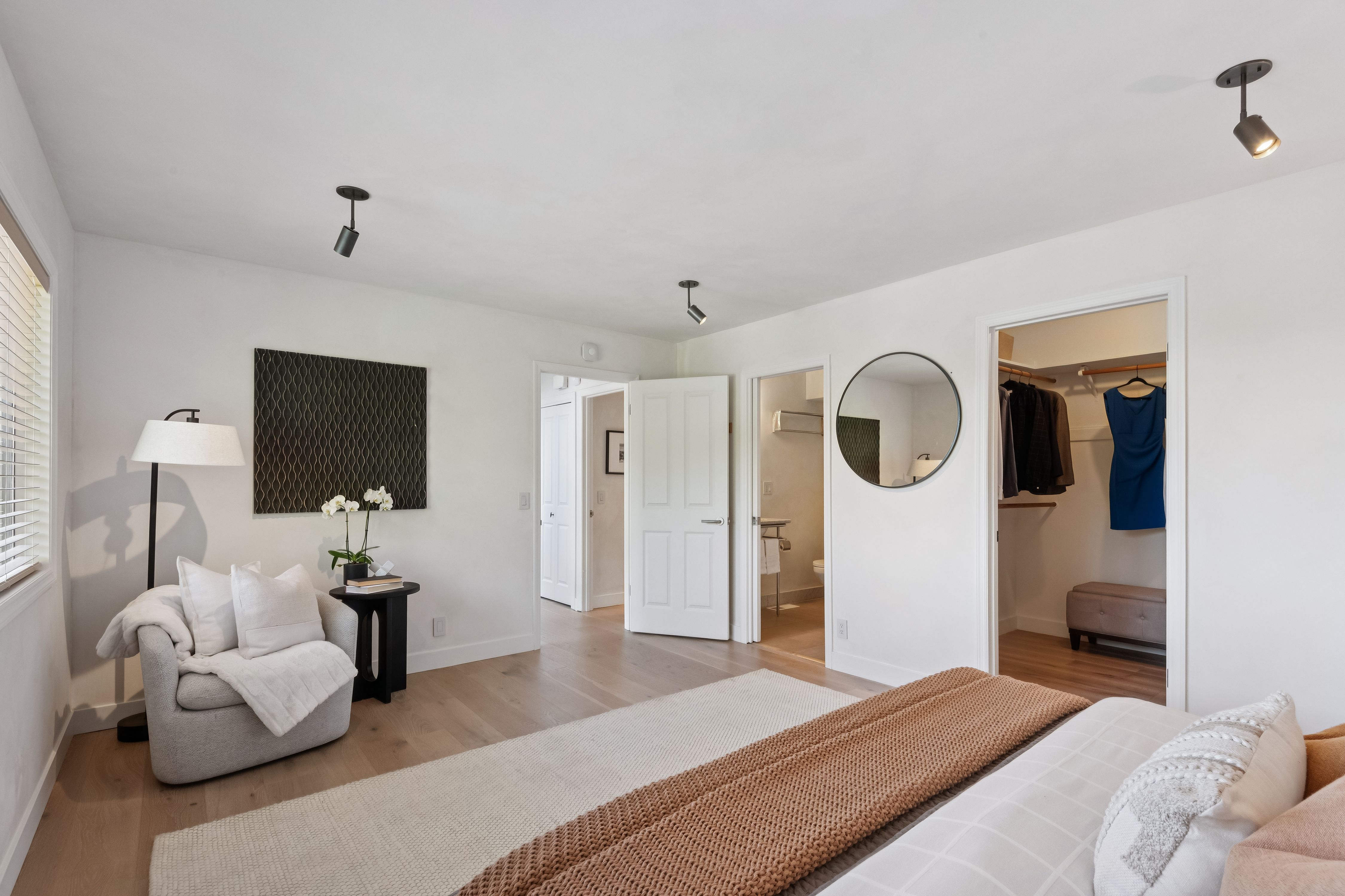  Quality, Design and Comfort Converge Bay Views too… - 物件實景