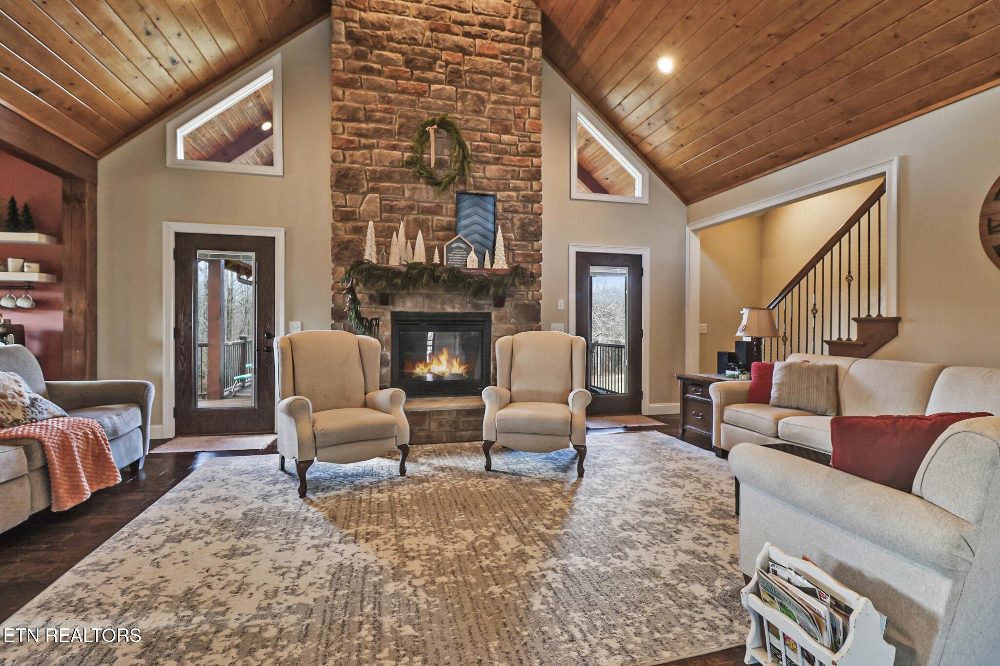 Crossville, Tennessee, 38555, United States, 4 Bedrooms Bedrooms, ,5 BathroomsBathrooms,Residential,For Sale,2005475