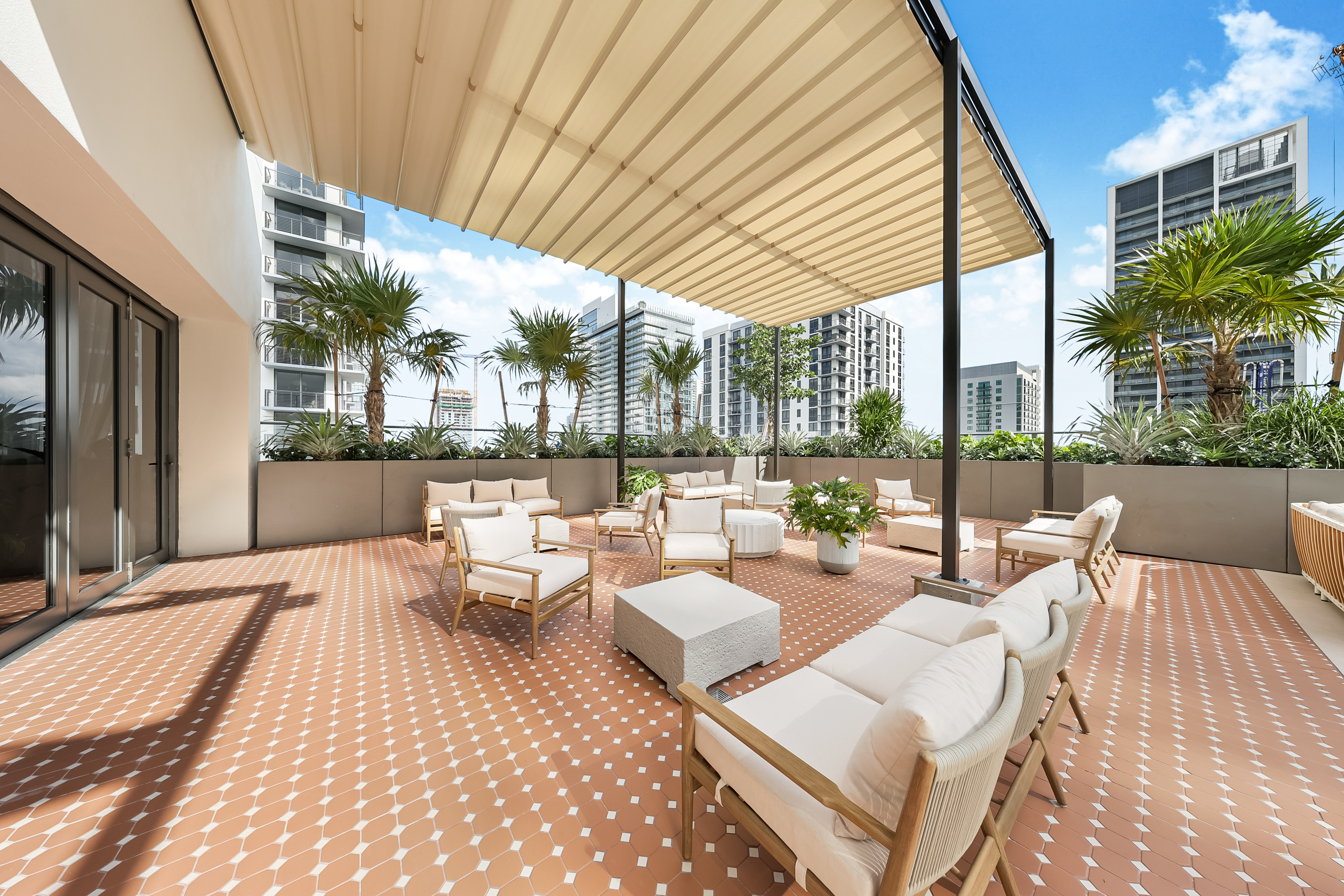  11 NE 6th St, Miami, FL, 33132 - 物件實景