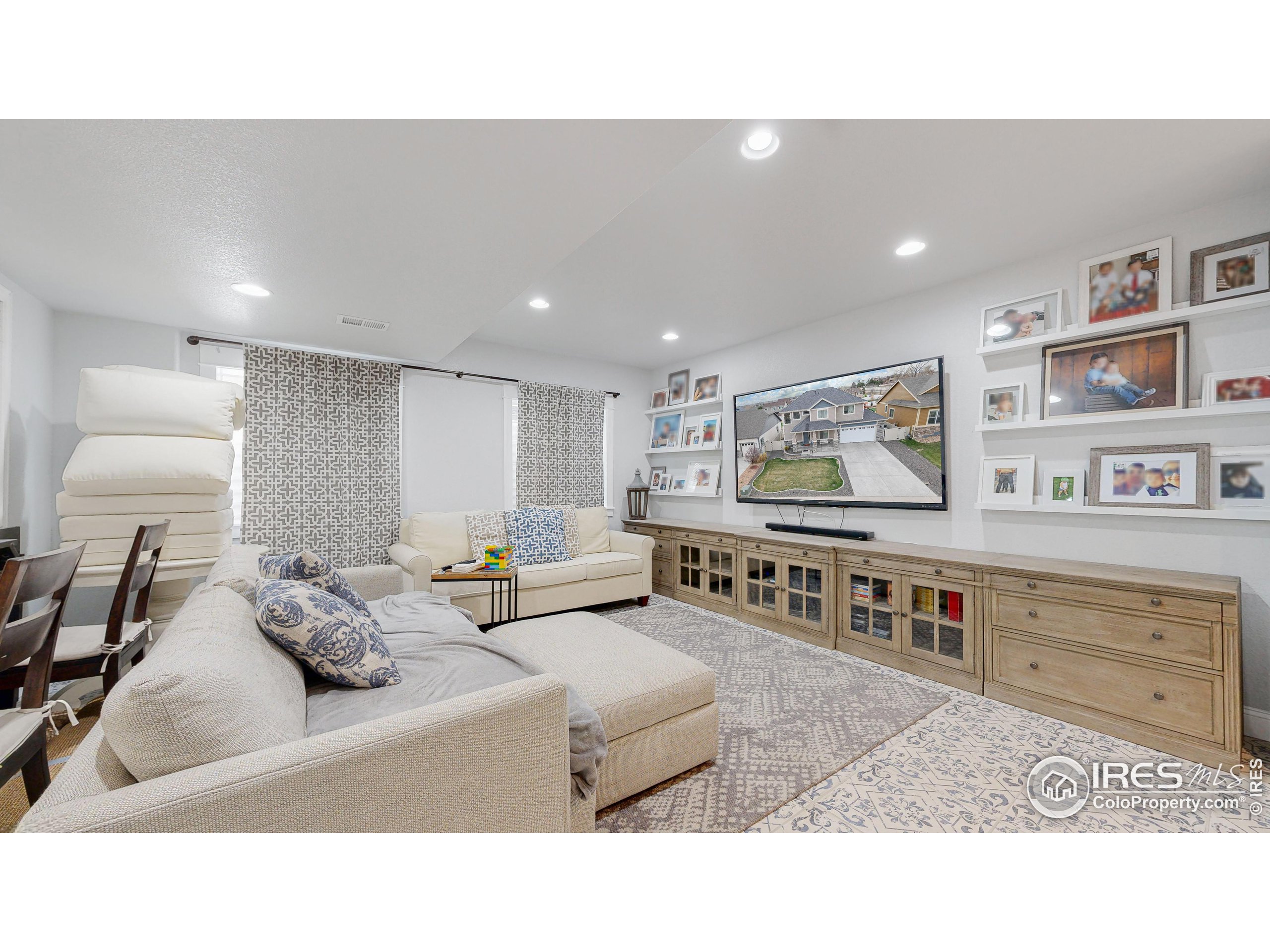 Greeley, Colorado, 80634, United States, 6 Bedrooms Bedrooms, ,3 BathroomsBathrooms,Residential,For Sale,1805378
