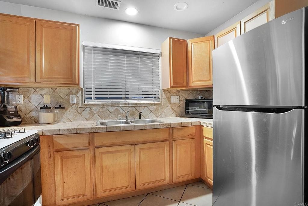 Chula Vista, California, 91911, United States, 9 Bedrooms Bedrooms, ,6 BathroomsBathrooms,Residential,For Sale,1991288