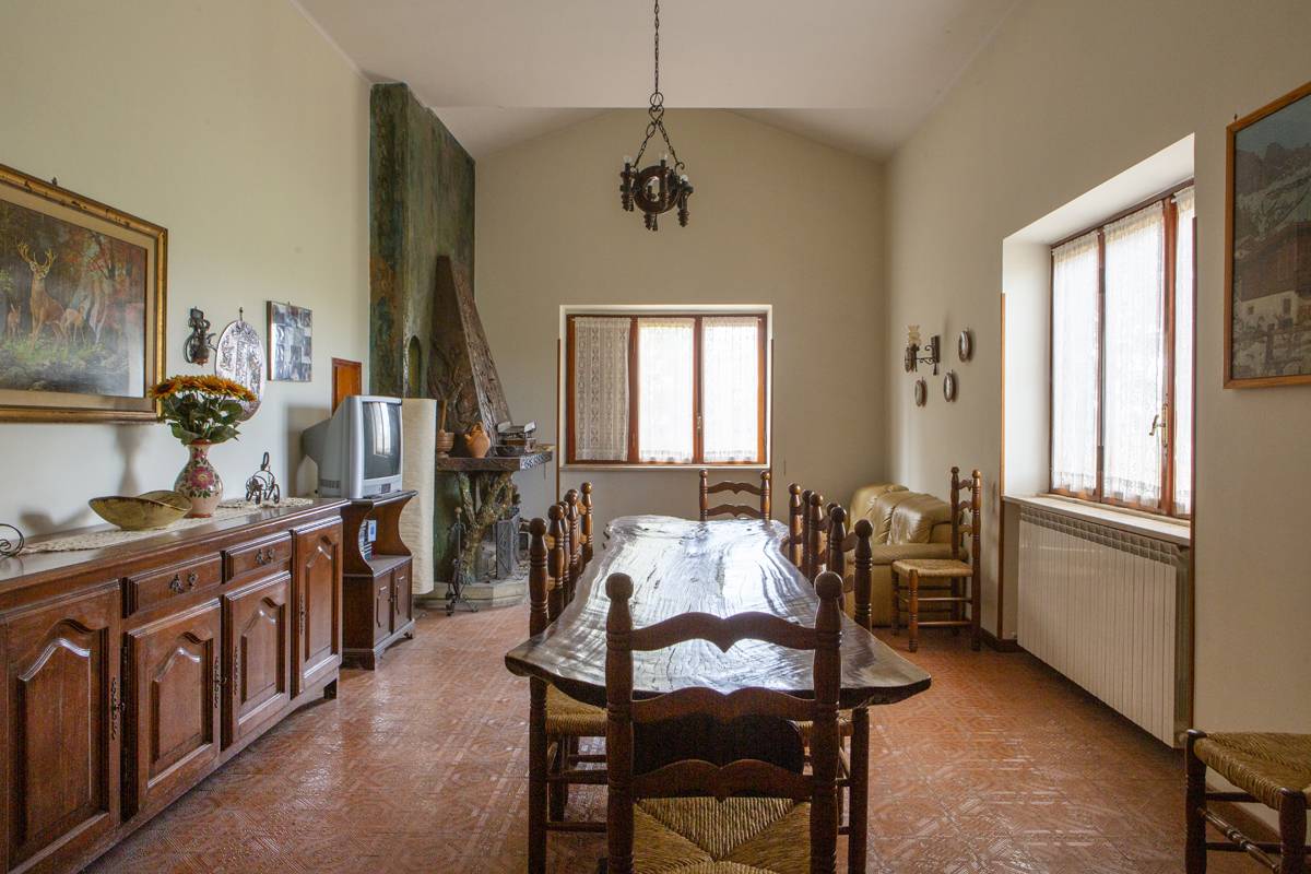 Formello, Roma, 00060, IT, 8 Bedrooms Bedrooms, ,4 BathroomsBathrooms,Residential,For Sale,1947634
