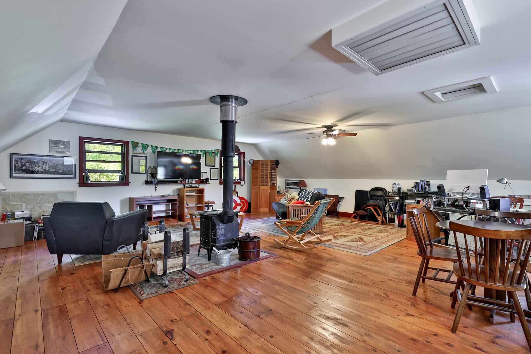  201 Chester Hill Road - 物件實景
