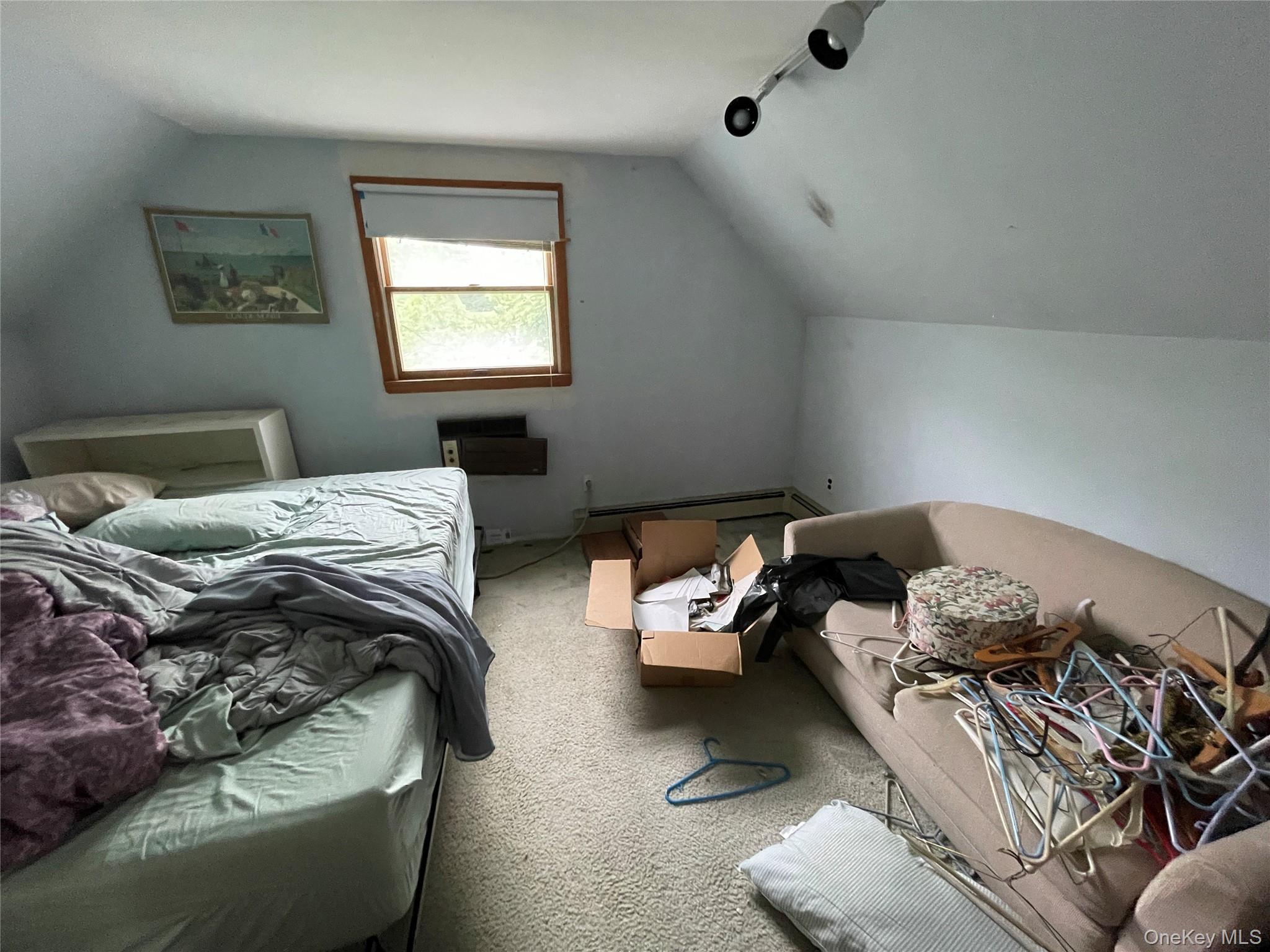 Seaford, New York, 11783, United States, 4 Bedrooms Bedrooms, ,2 BathroomsBathrooms,Residential,For Sale,2048192