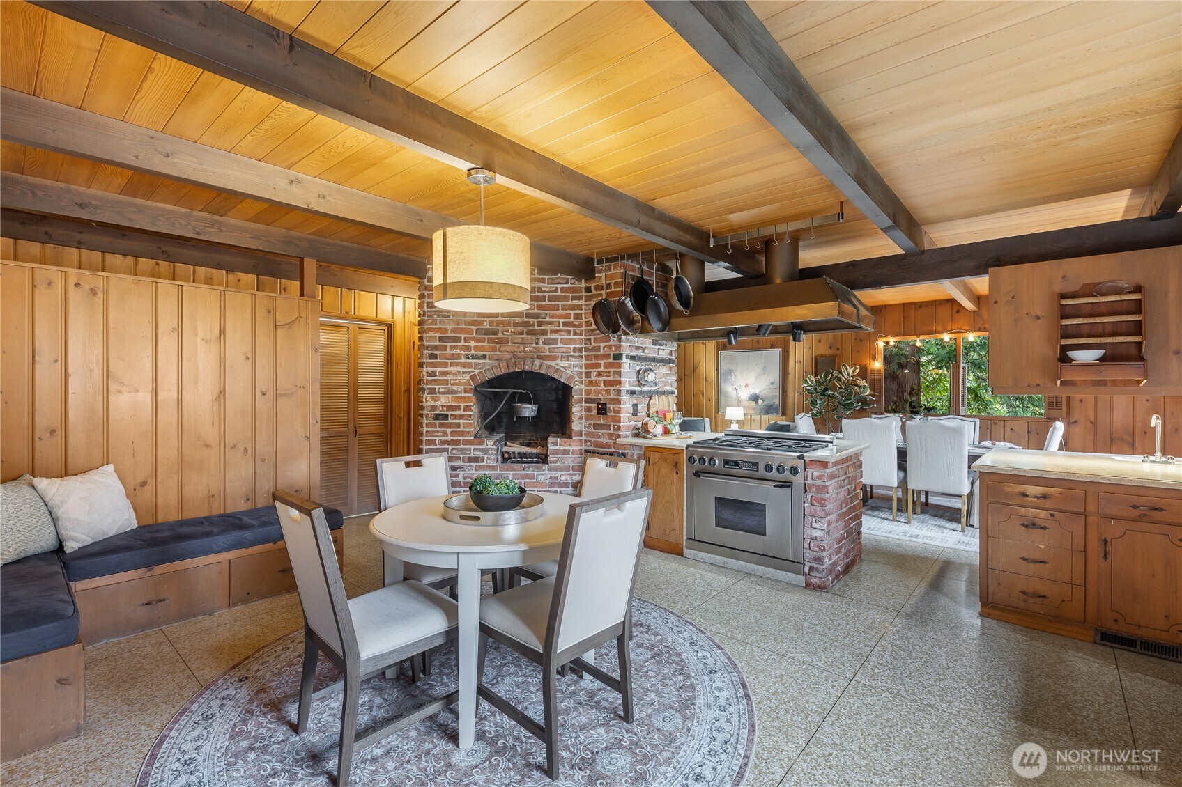 Bellevue, Washington, 98008, United States, 5 Bedrooms Bedrooms, ,2 BathroomsBathrooms,Residential,For Sale,2003304