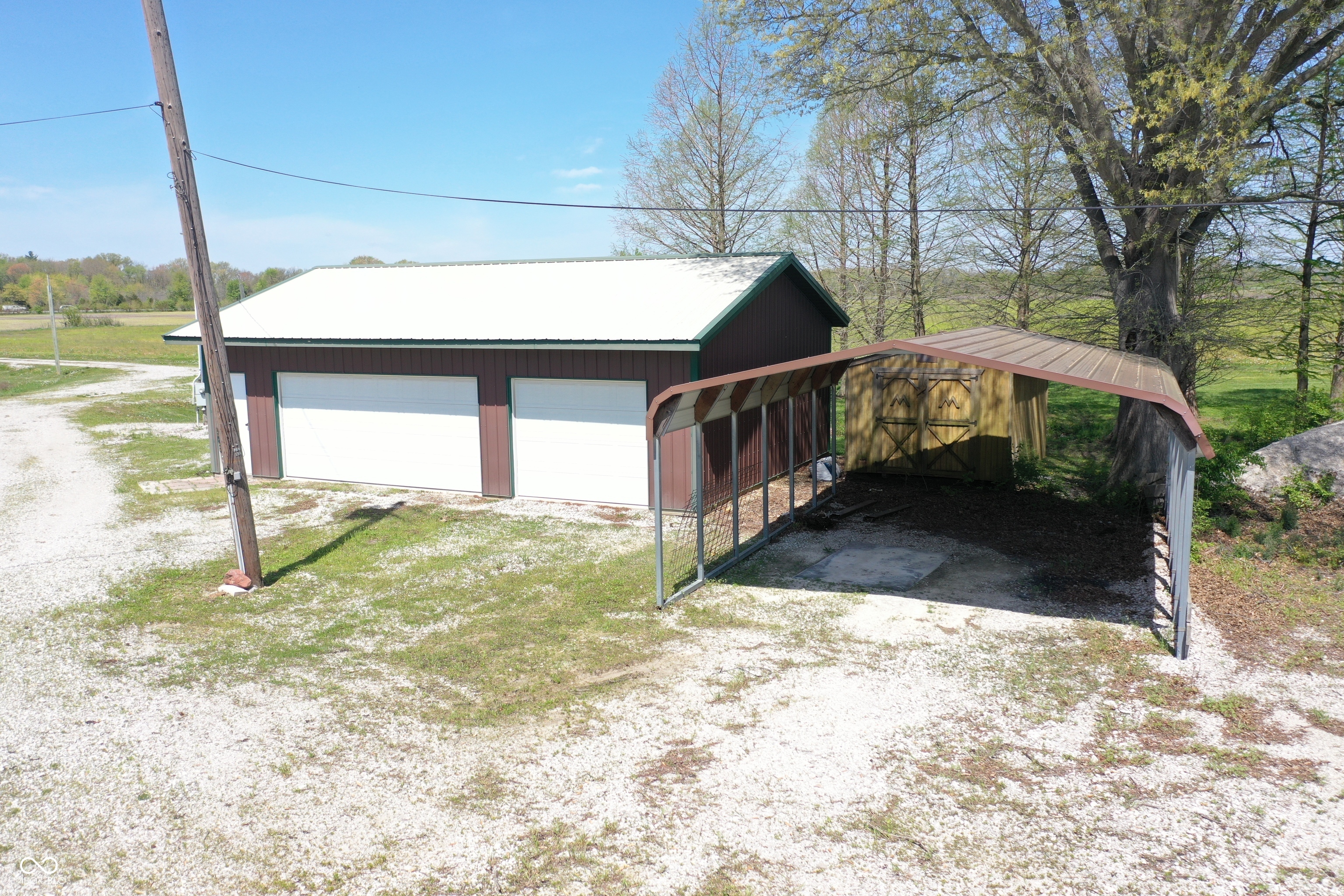 Farmersburg, Indiana, 47850, United States, 3 Bedrooms Bedrooms, ,2 BathroomsBathrooms,Residential,For Sale,1915515
