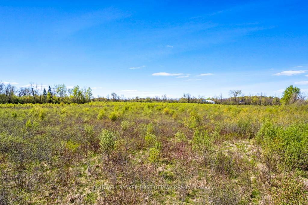 TAY VALLEY, Ontario, K7H 3C9, CA, ,Residential,For Sale,1865372