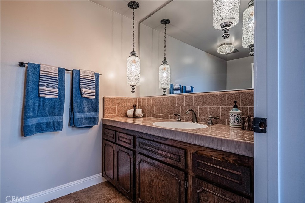 CANYON LAKE, California, 92587, United States, 3 Bedrooms Bedrooms, ,3 BathroomsBathrooms,Residential,For Sale,1827222