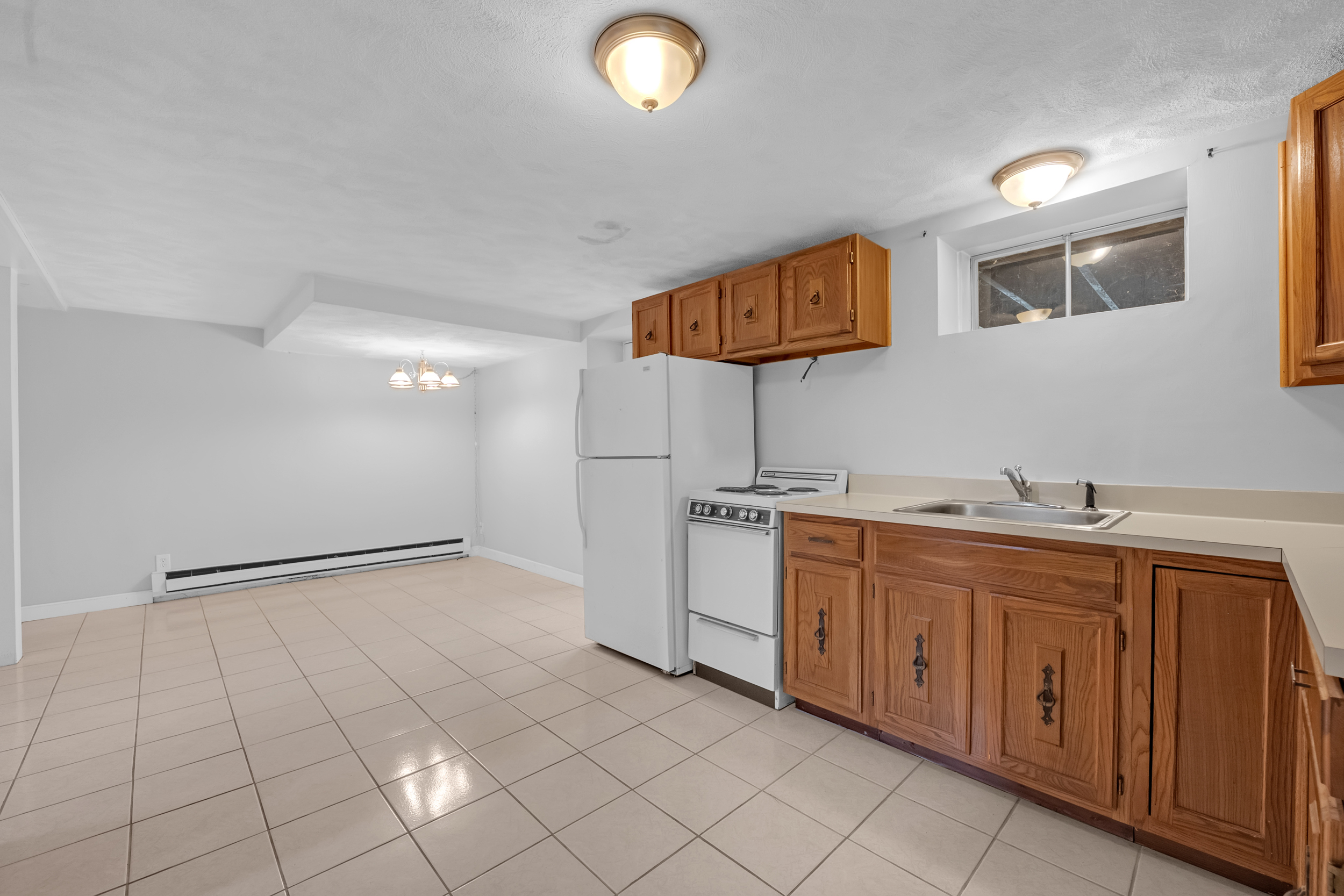 Wakefield, Massachusetts, 01880, United States, 4 Bedrooms Bedrooms, ,3 BathroomsBathrooms,Residential,For Sale,1978637