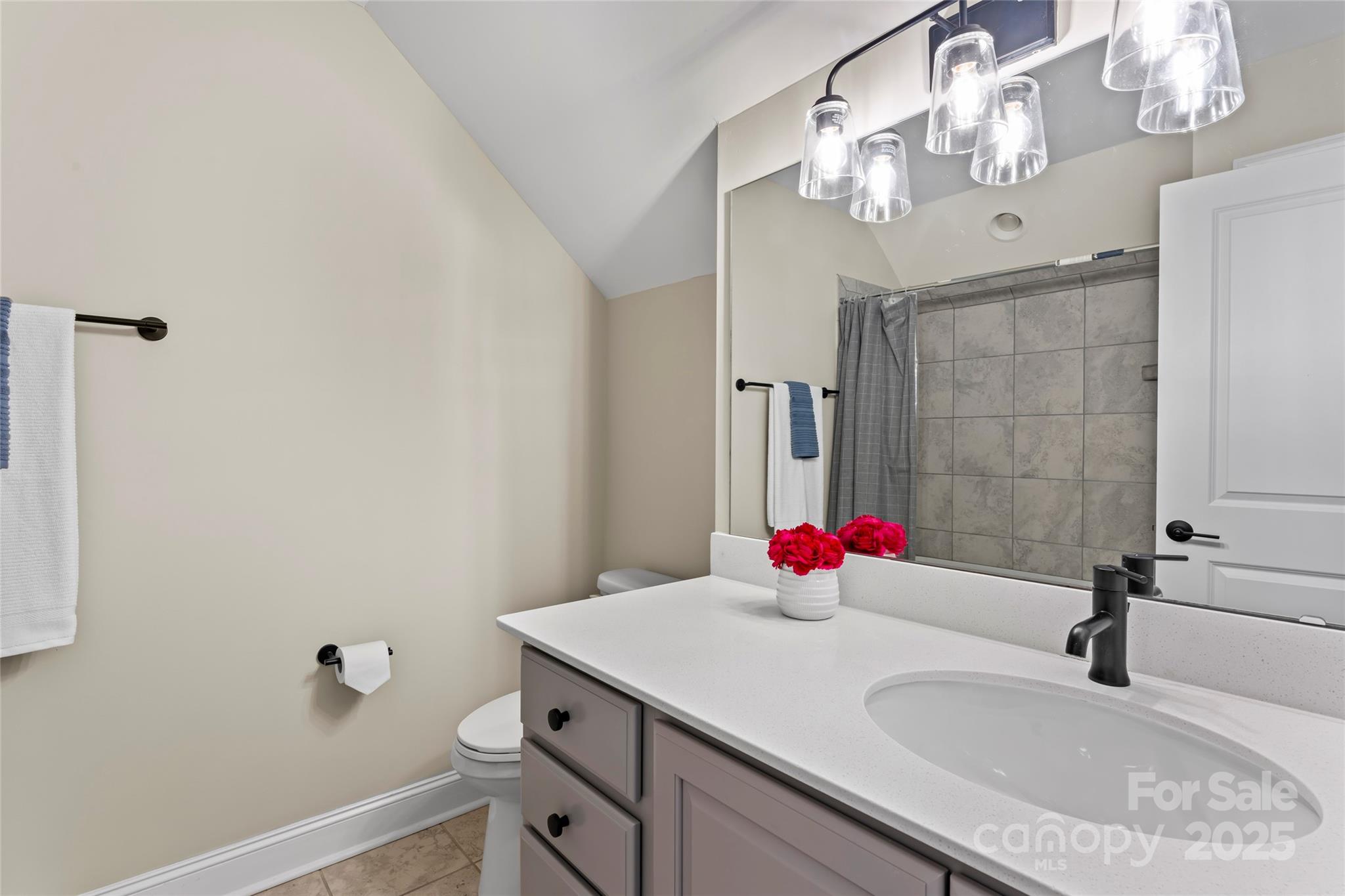 Huntersville, North Carolina, 28078, United States, 3 Bedrooms Bedrooms, ,3 BathroomsBathrooms,Residential,For Sale,1987937